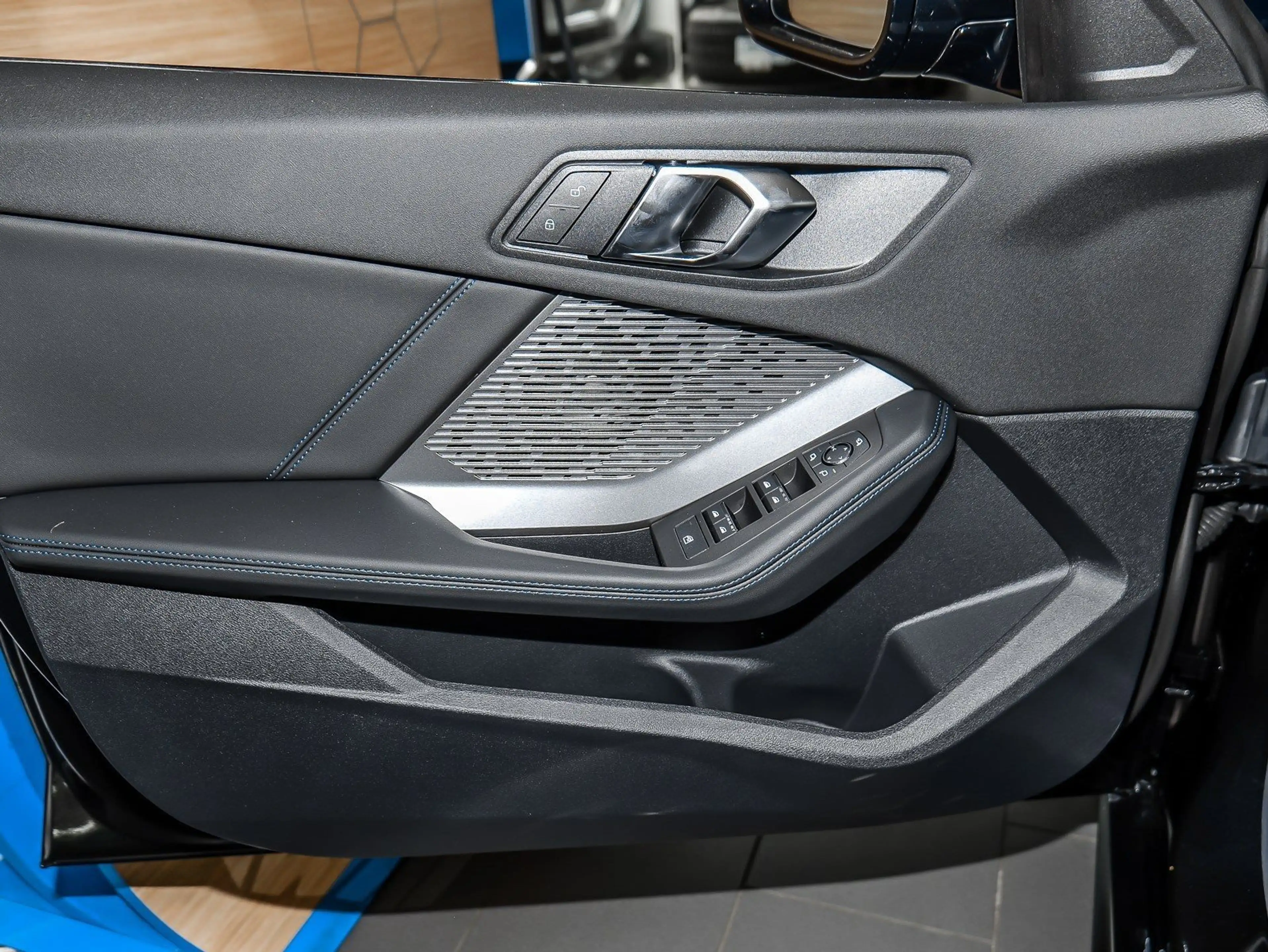 BMW 216 M Sport PANO RFK NAVI LED PDC V+H DAB Klima — photo 13