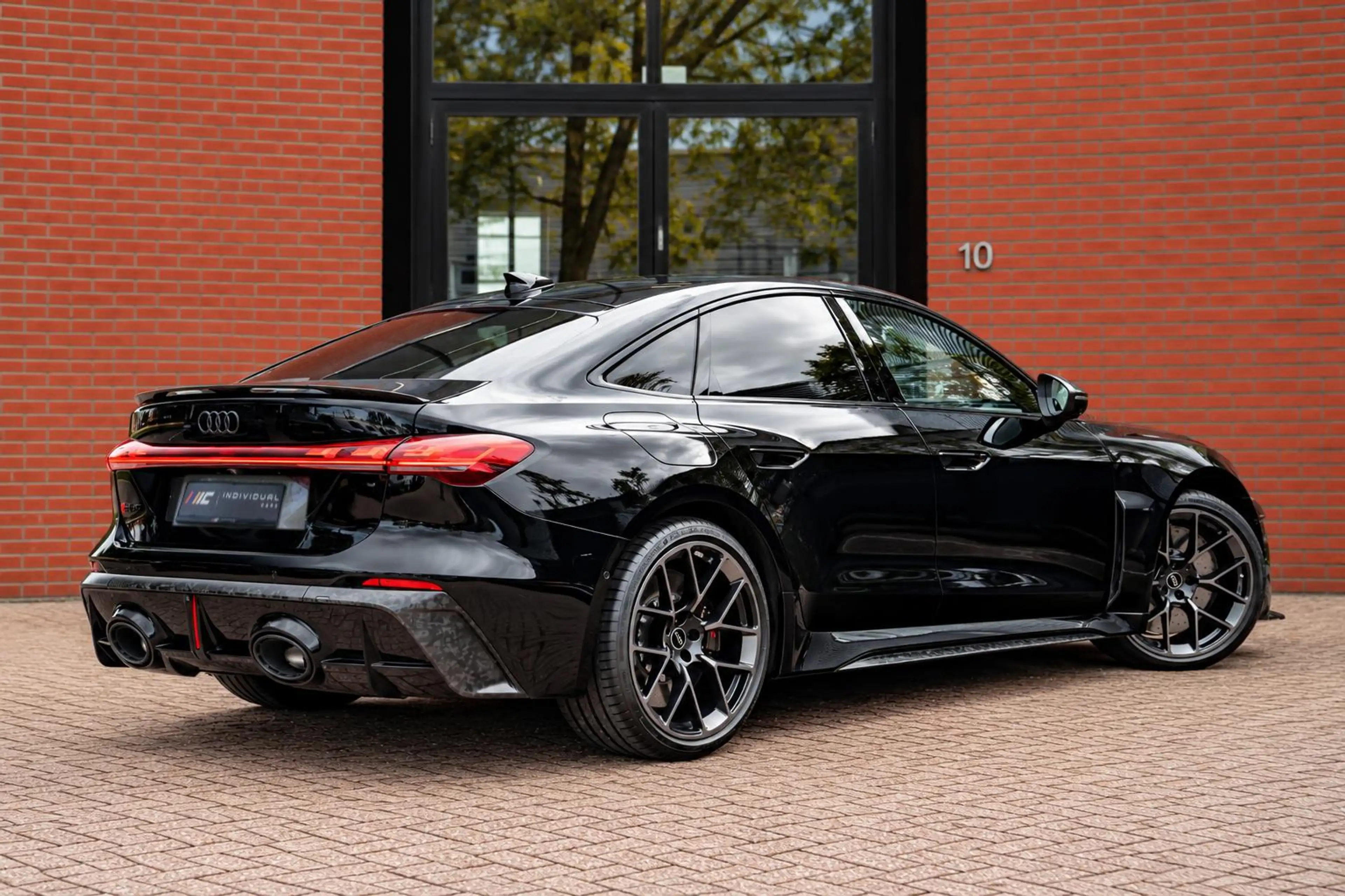 Audi RS5 Limousine 2.9 TFSI 640pk Camouflage Carbon Keramis — photo 2