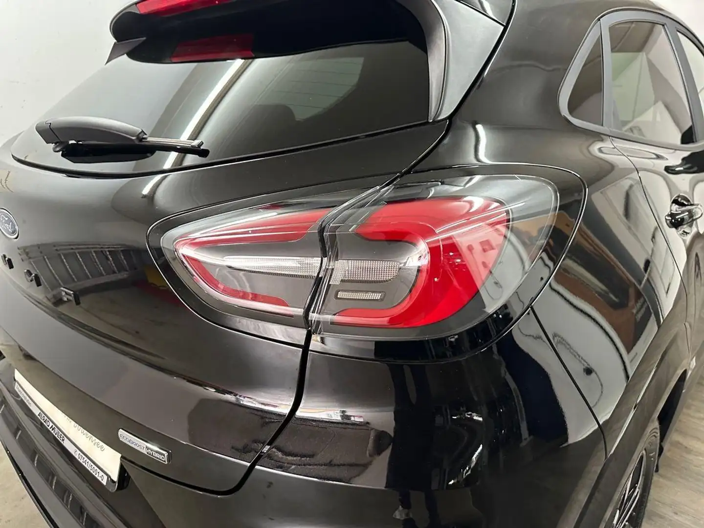 Ford Puma EcoBoost MHEV 1,0 ST-Line Automatik+CAM+Navi+ Schwarz - 2