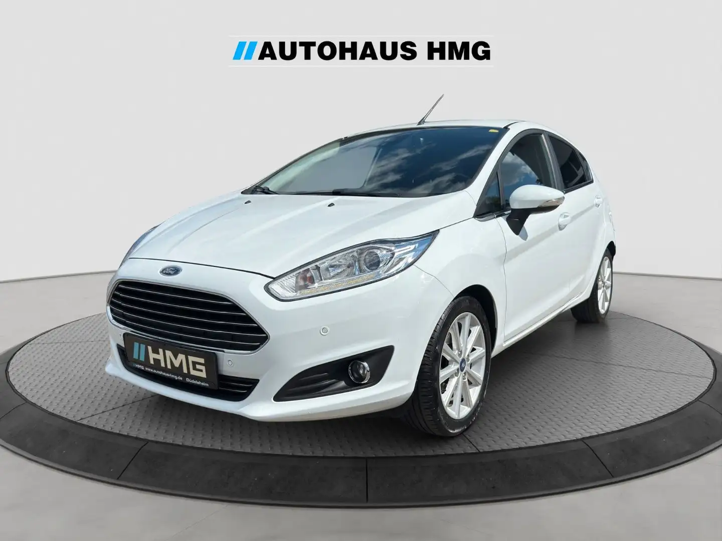 Ford Fiesta Titanium 5-trg *KLIMAA*SITZHZ*PDC*8-FACH* Weiß - 1
