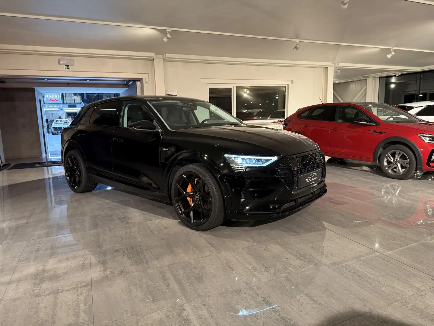 Audi Q8 e-tron QUATTRO 313PK * LED * FULL BLACK PACK * RS ZETELS* Noir - 1