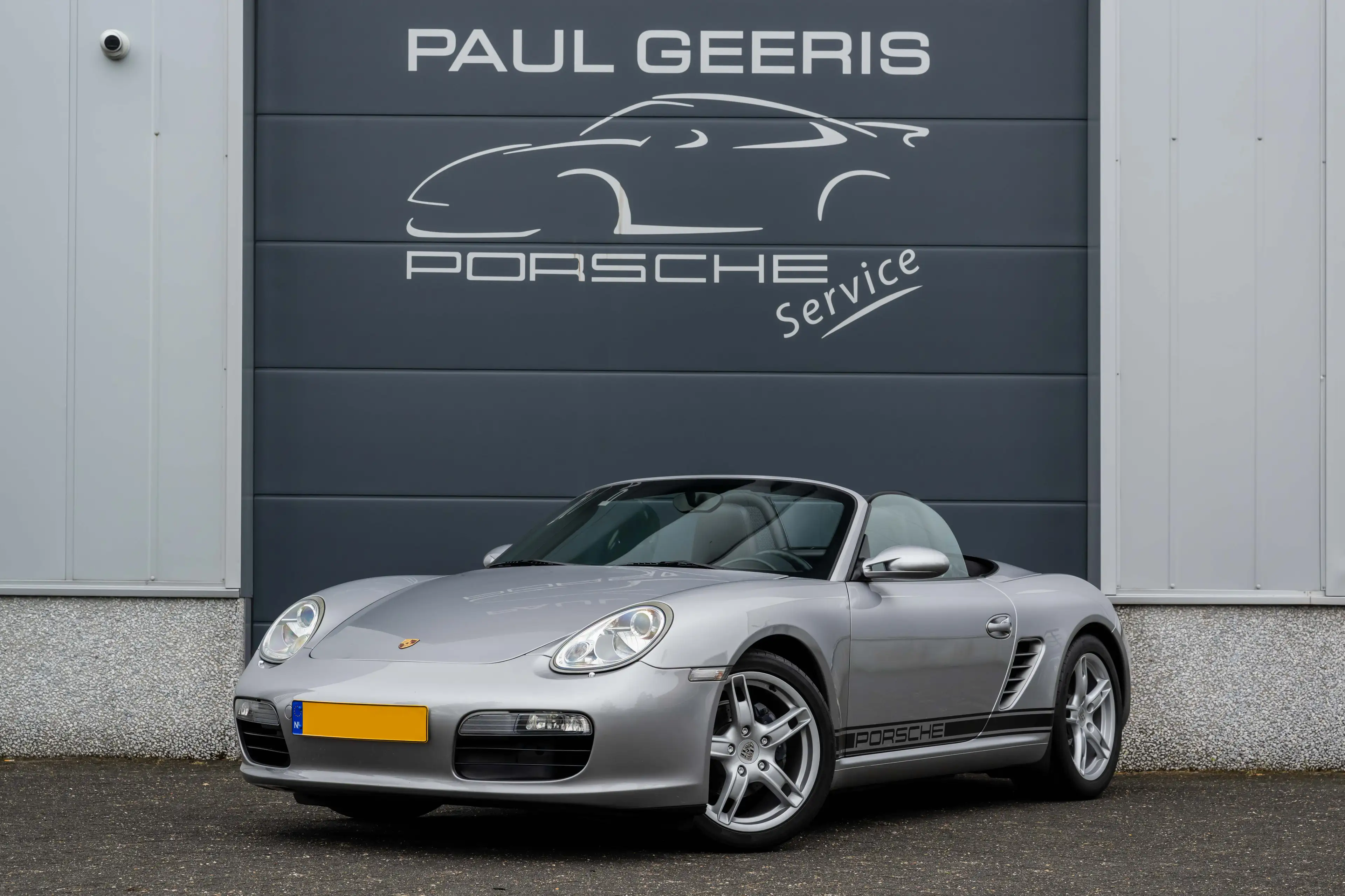 Porsche Boxster 2.7 met slechts 90.500km en volledige glascoating