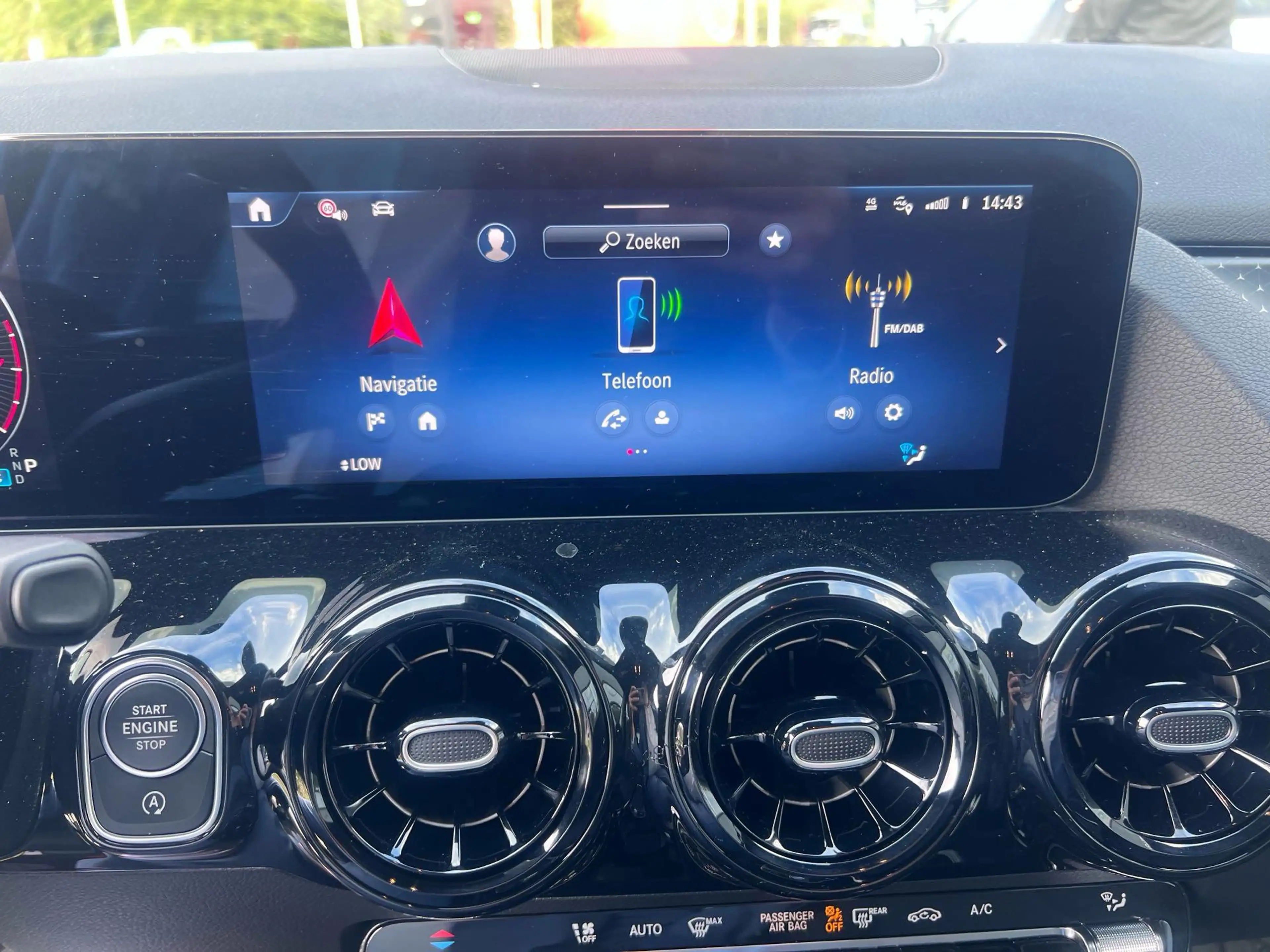 Mercedes-Benz GLA 180 GLA Business Line — photo 12