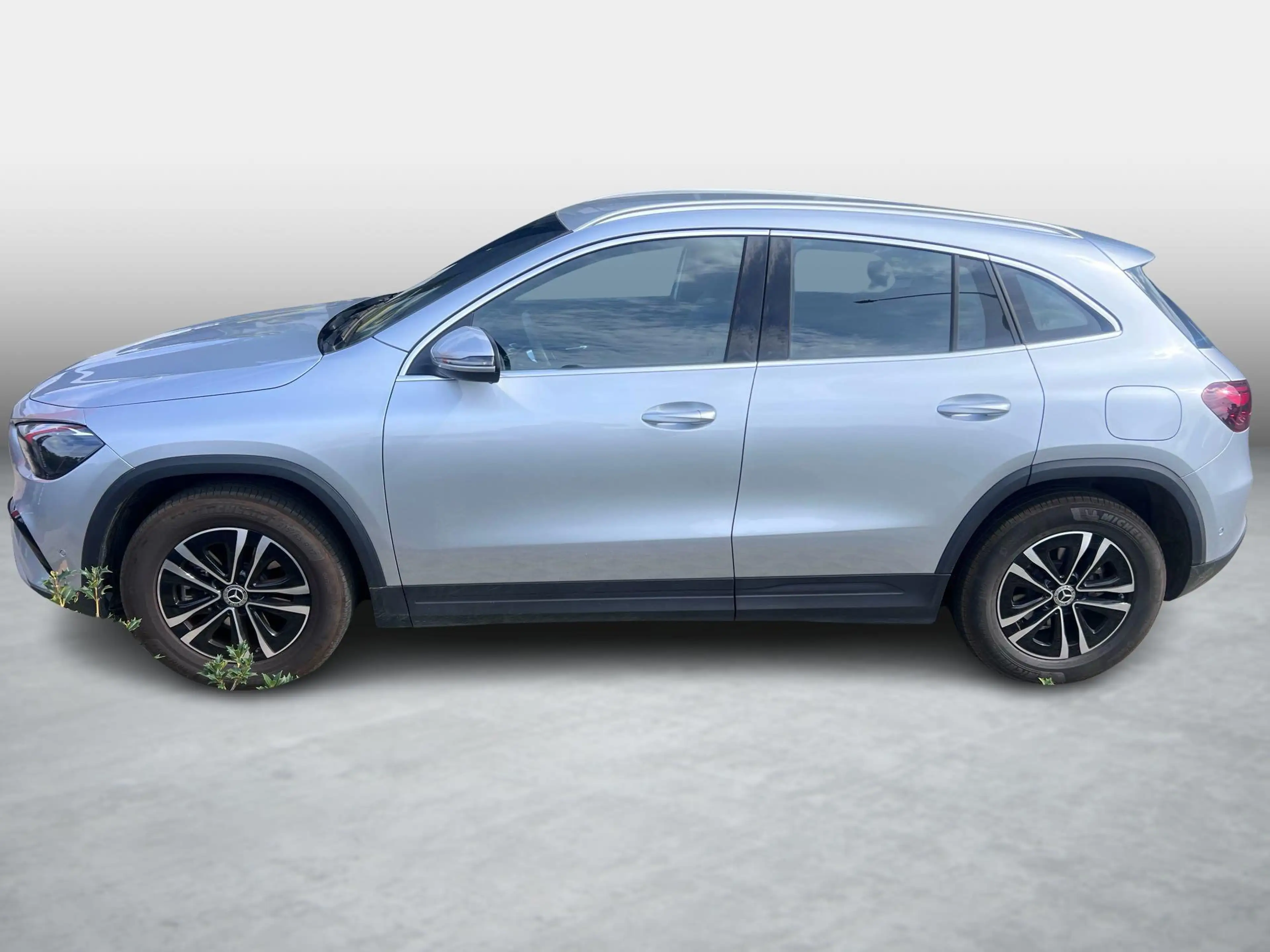 Mercedes-Benz GLA 180 GLA Business Line — photo 2