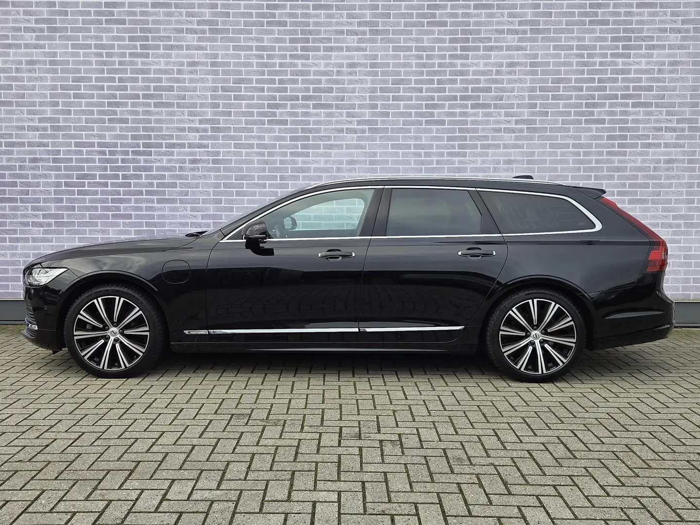Volvo V90 T6 Plug-in Hybrid AWD Inscription Aut | Trekhaak 2 Schwarz - 2