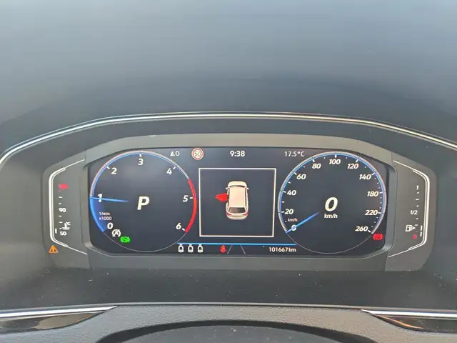 Volkswagen Passat view 9
