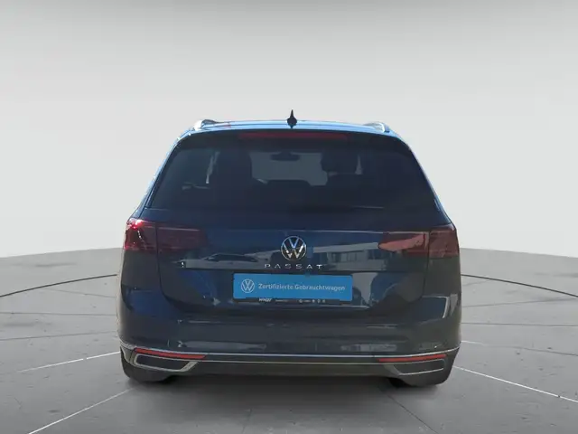 Volkswagen Passat view 7
