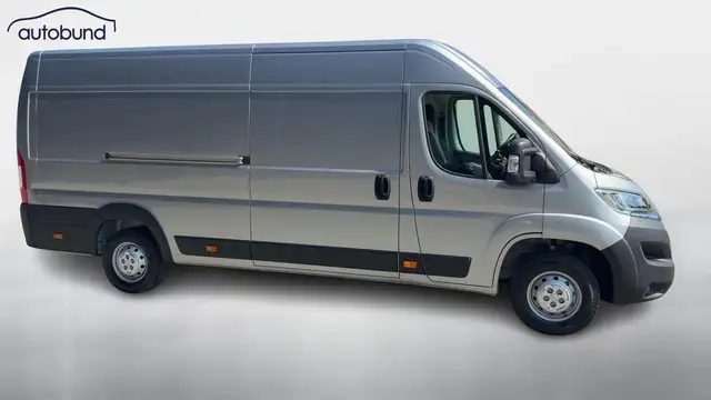 Citroen Jumper view 4