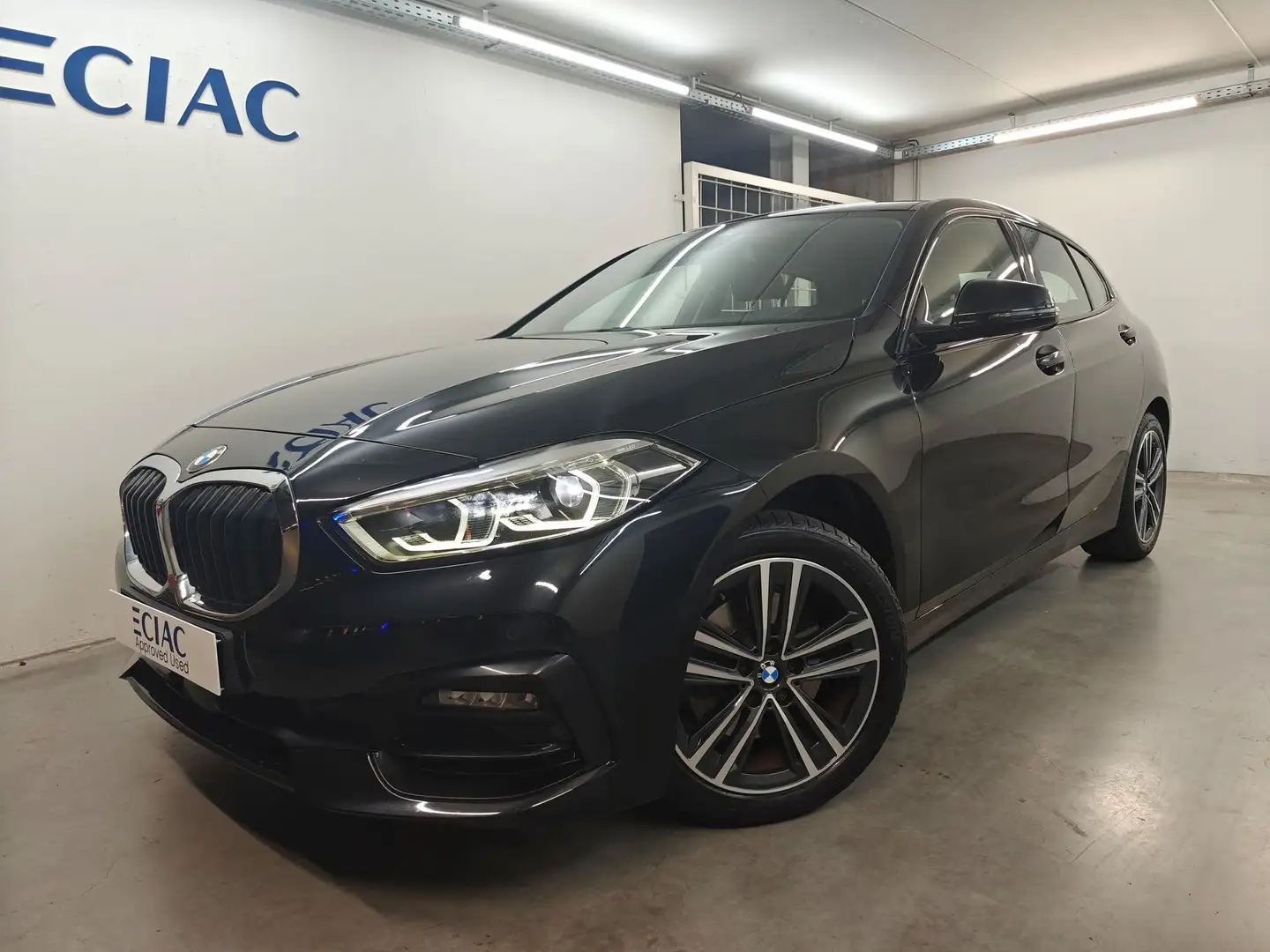 BMW 116 116i  Sport Line- Automaat - Half Leder - 79681km Noir - 1