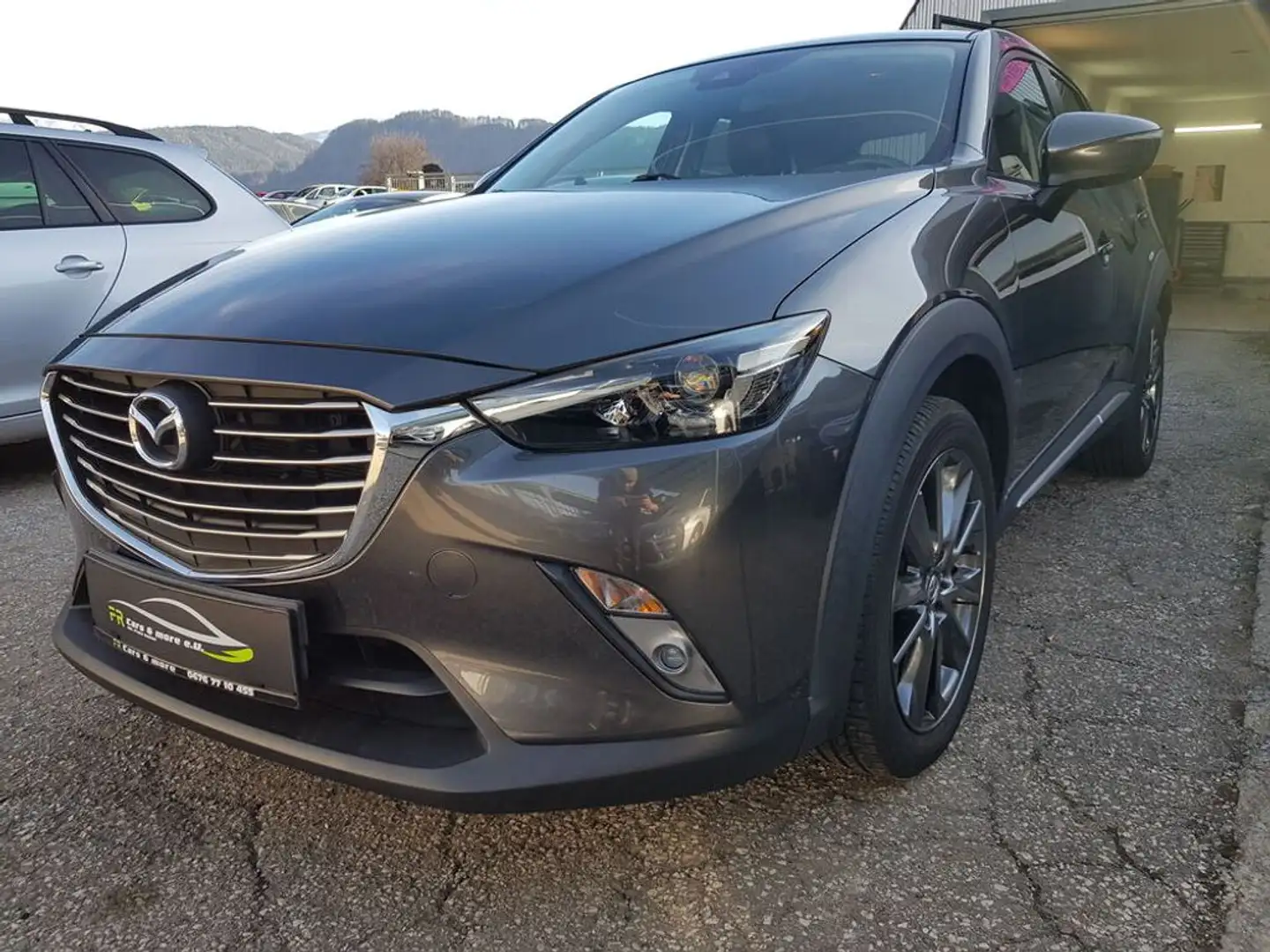 Mazda CX-3 G120 Takumi // LED / Leder // Grau - 1