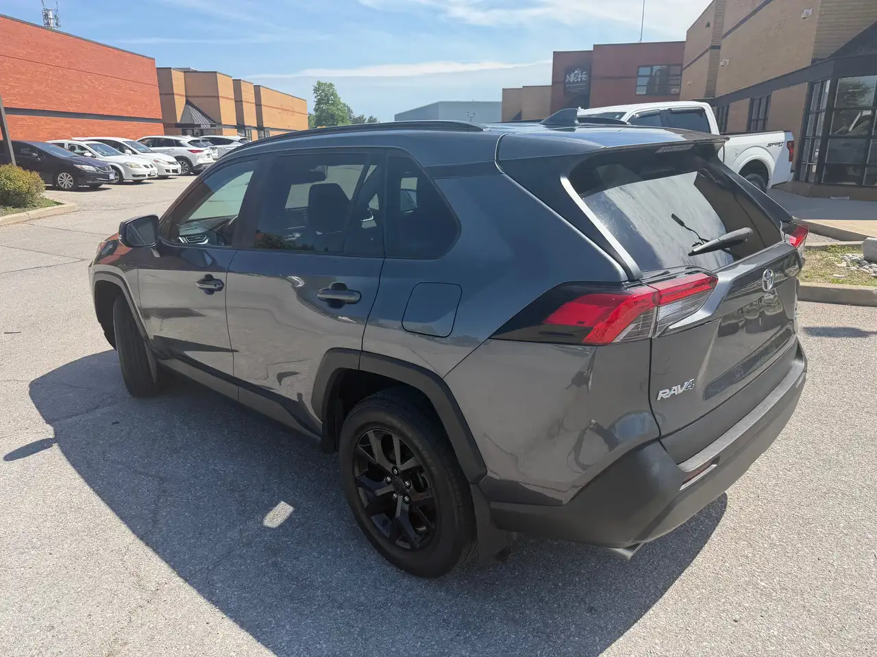 Toyota RAV 4 снимка Toyota RAV 4