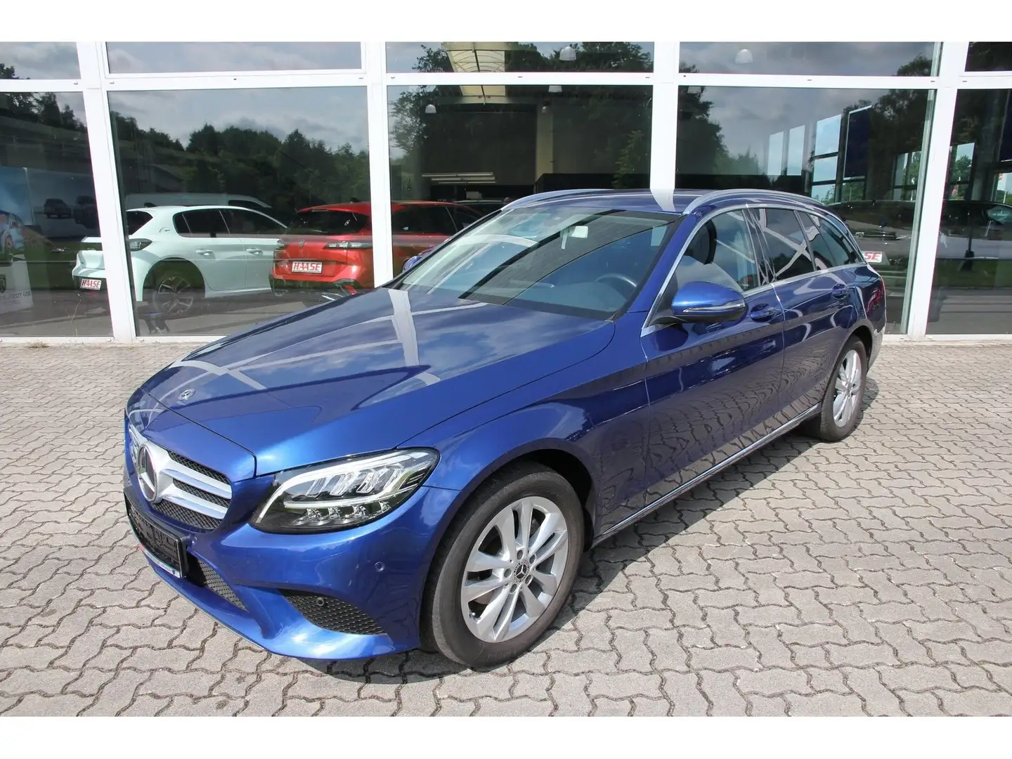 Mercedes-Benz C 180 T Avantgarde Klima Navi SHZ LED AHK RFK Blauw - 1