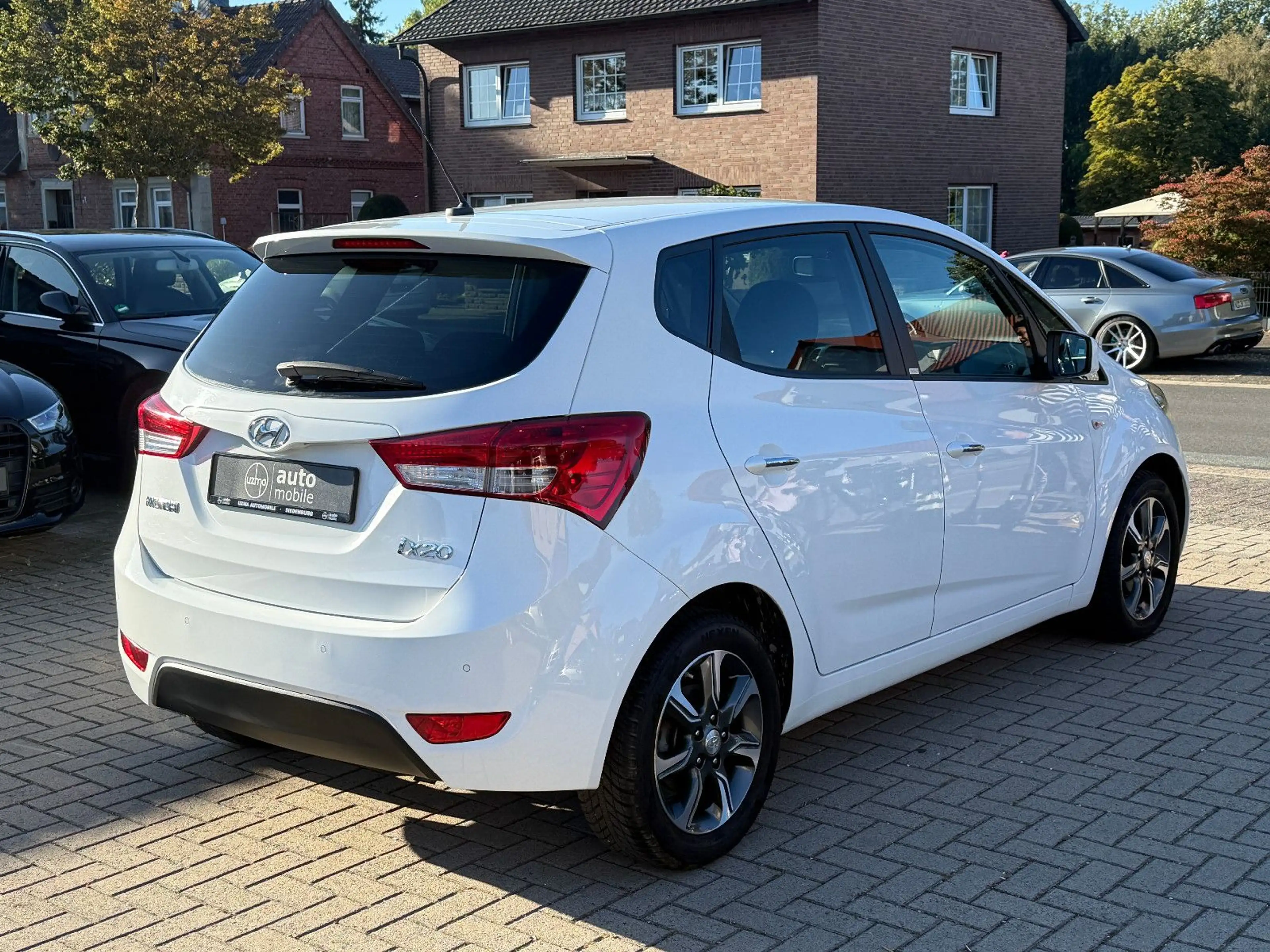 Hyundai iX20 1.6, Automatik, TÜV neu, Service neu — photo 5