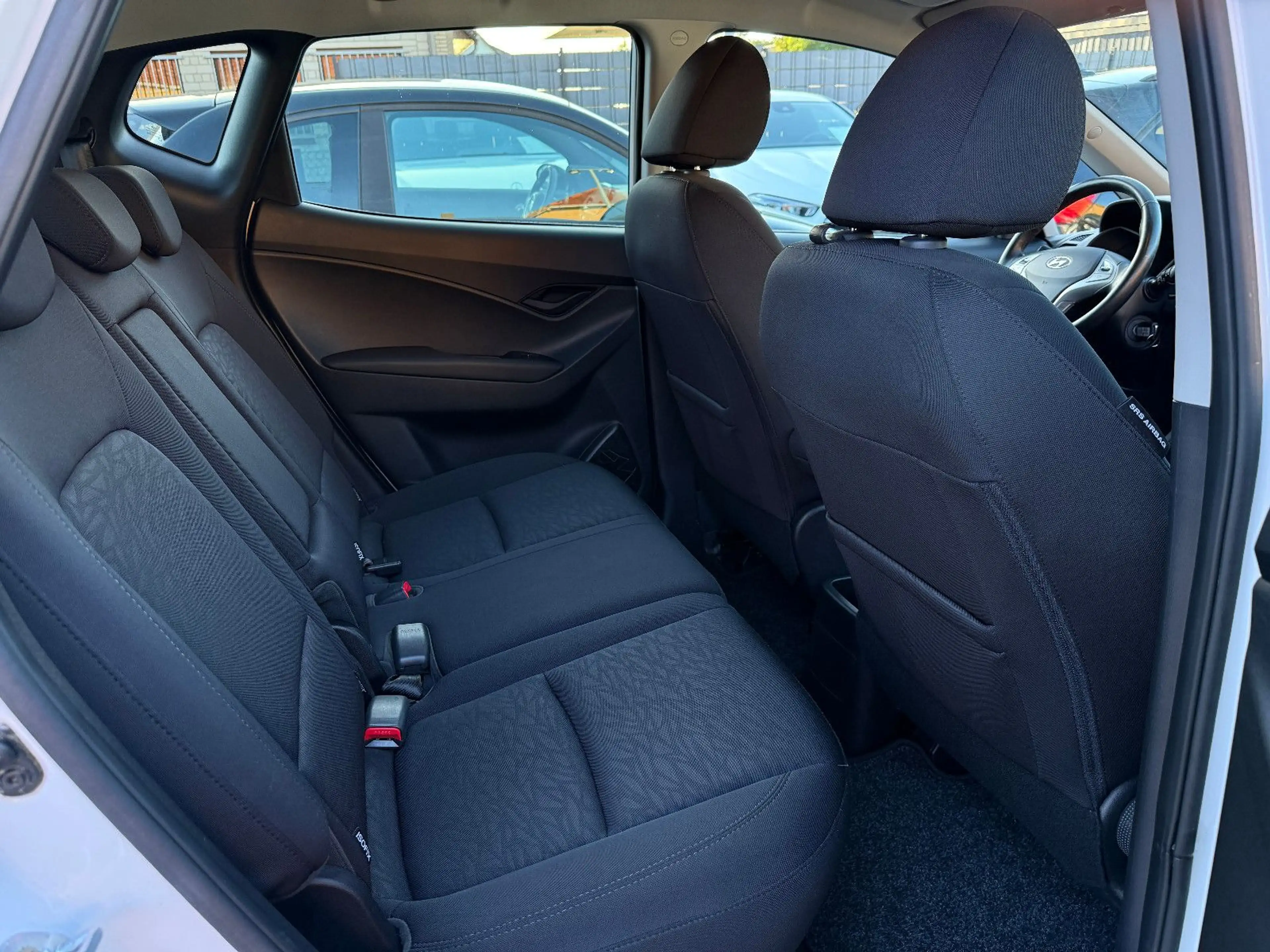 Hyundai iX20 1.6, Automatik, TÜV neu, Service neu — photo 13