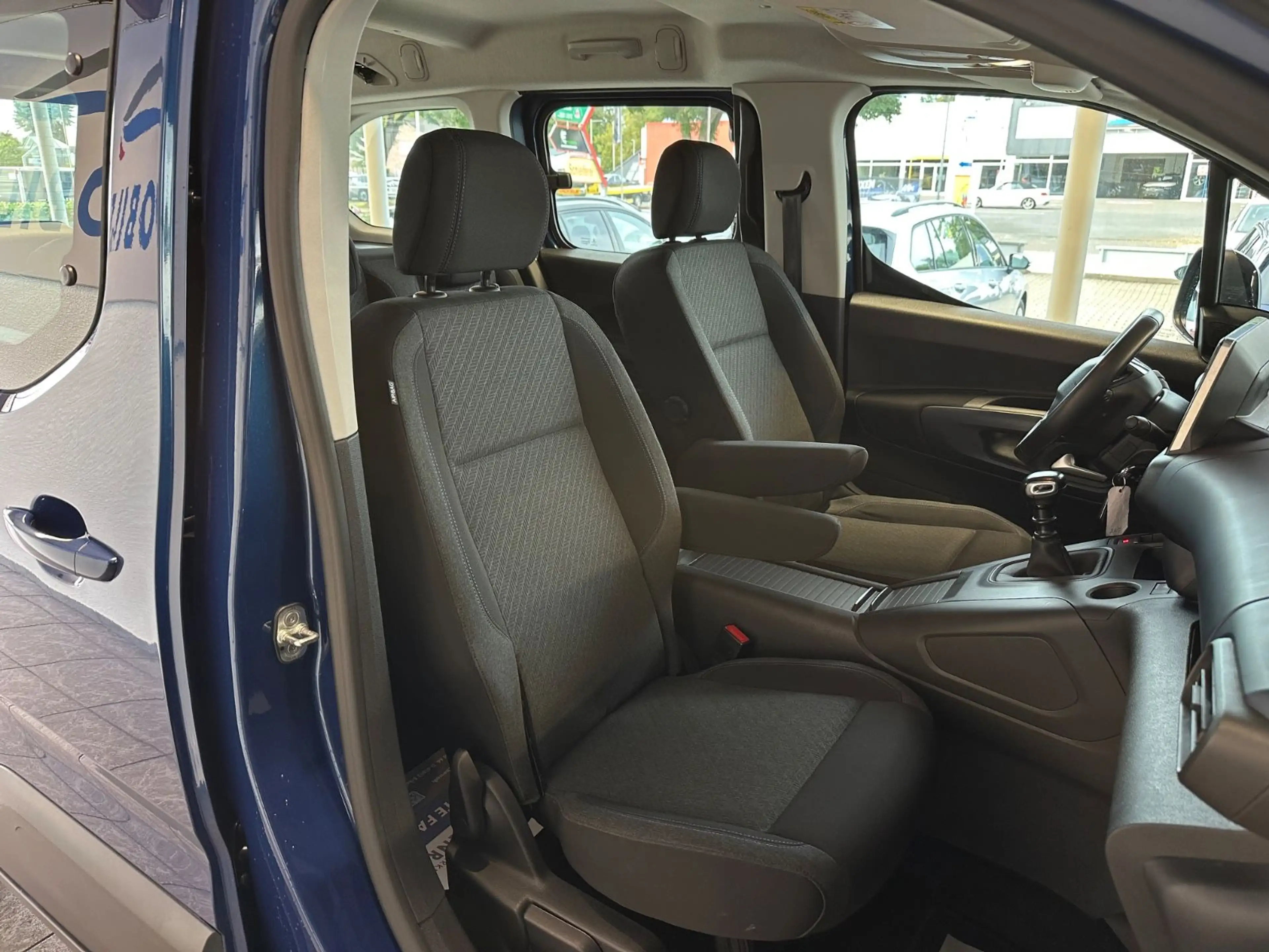 Peugeot Rifter Allure L2 Kombi 1.5 BlueHDi AHK*RFK+NAVI — photo 14