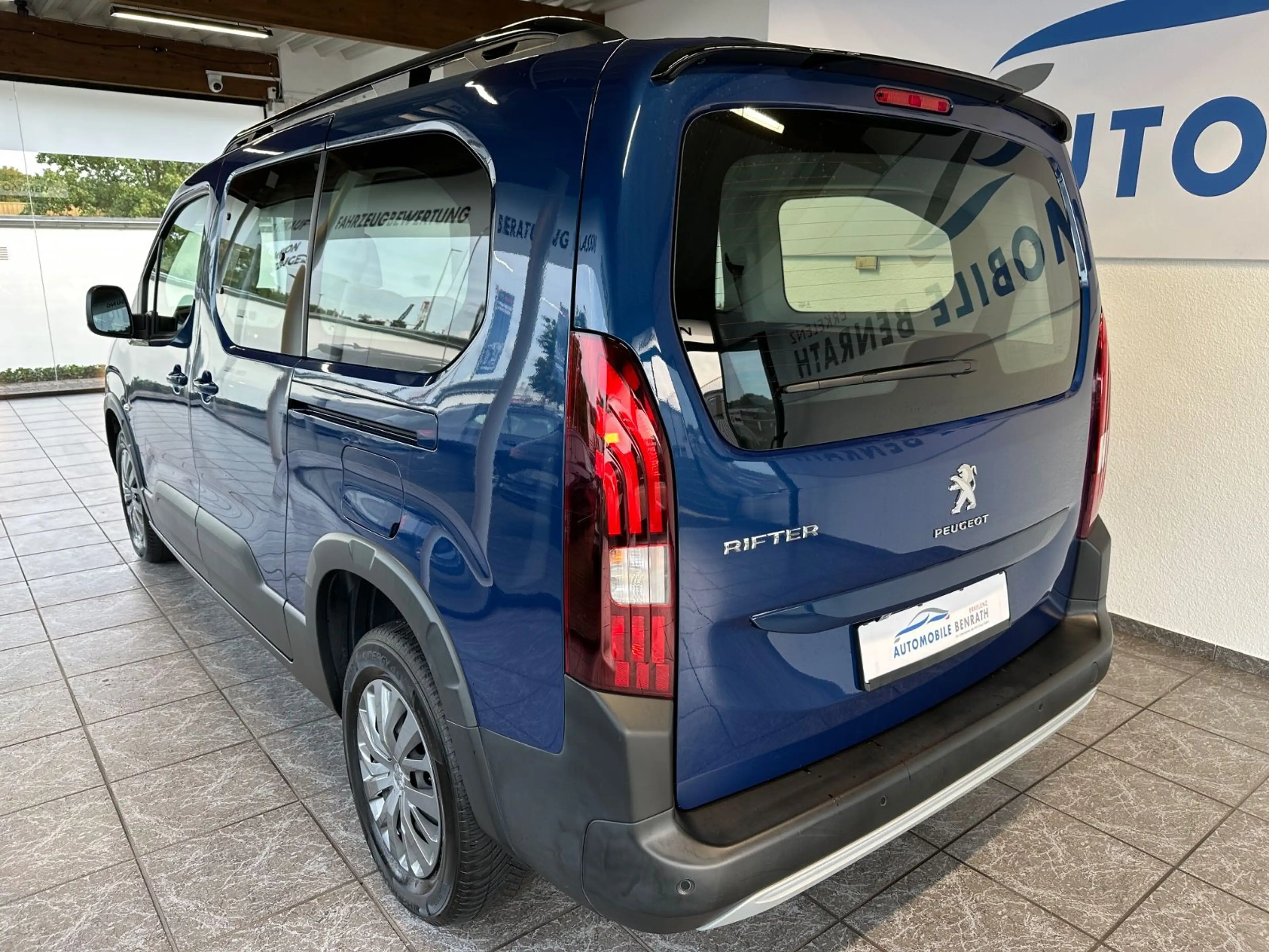 Peugeot Rifter Allure L2 Kombi 1.5 BlueHDi AHK*RFK+NAVI — photo 6