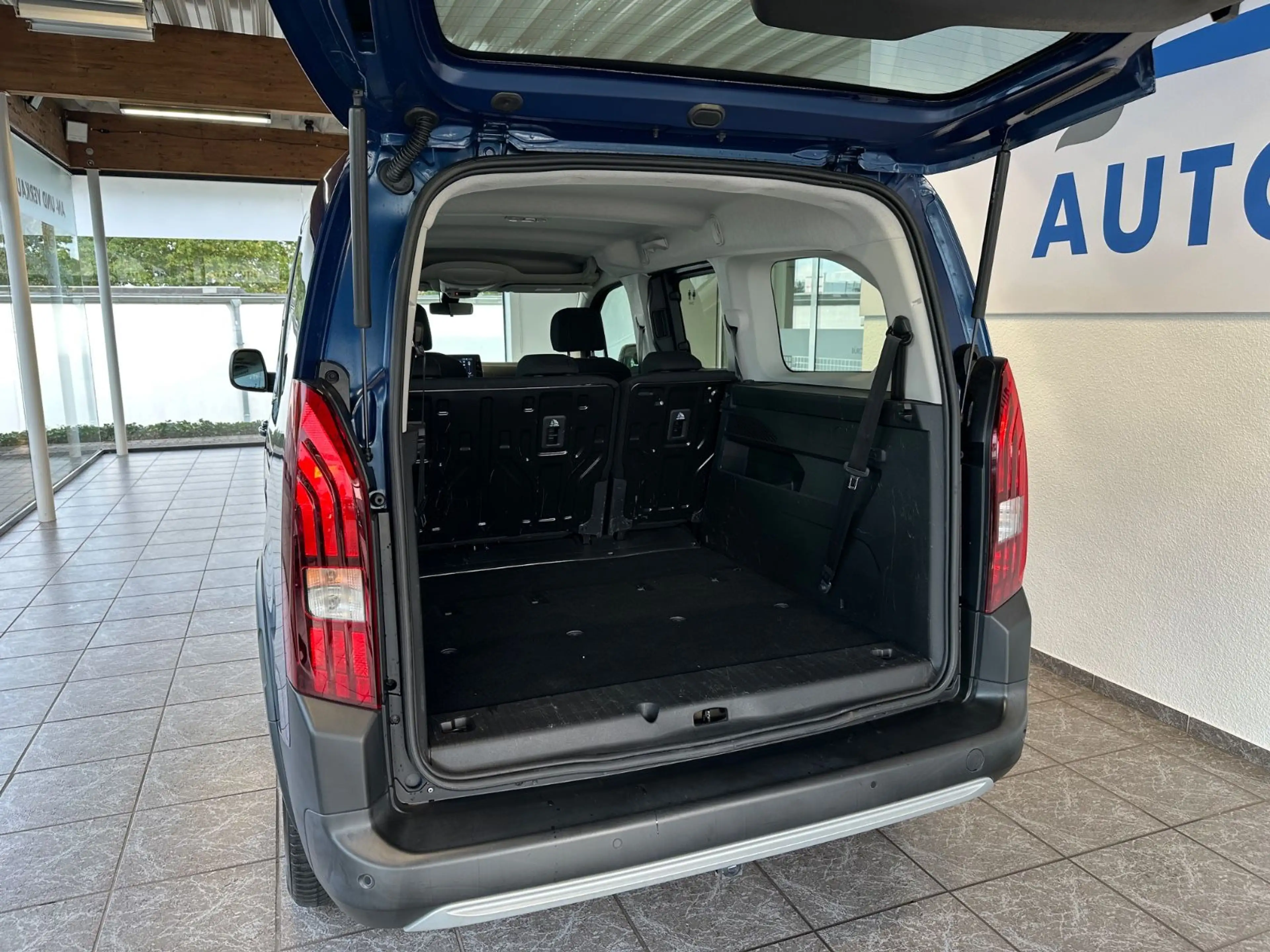 Peugeot Rifter Allure L2 Kombi 1.5 BlueHDi AHK*RFK+NAVI — photo 8