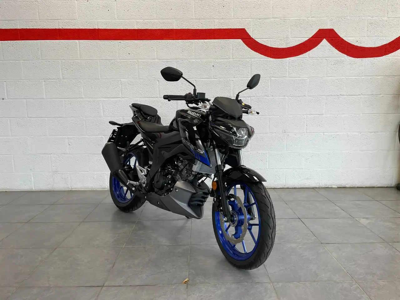 Suzuki GS 125