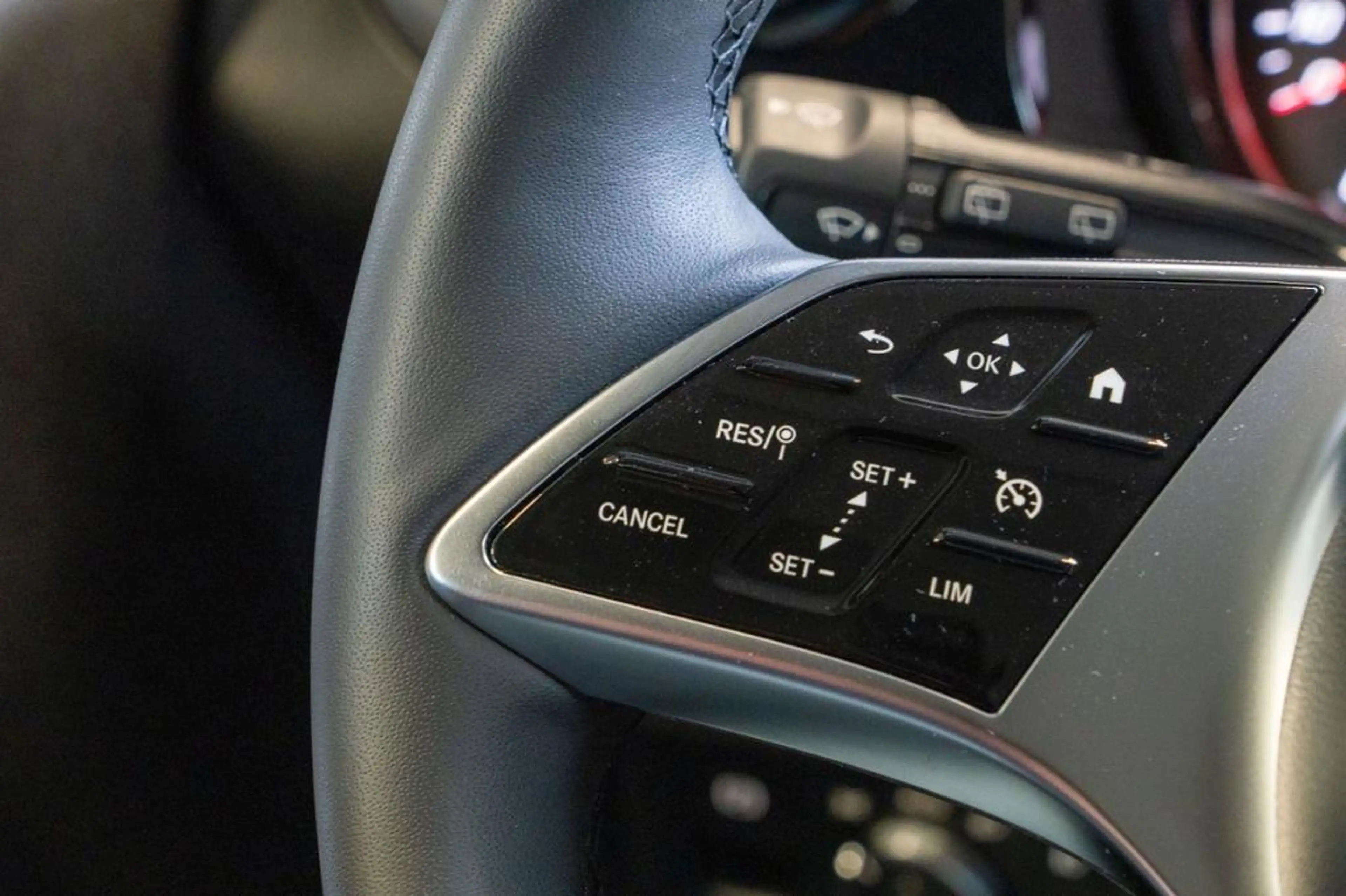 Mercedes-Benz T-Class T 180  *Edition Lang Navi AHK 7 Sitzer Kamera — photo 11