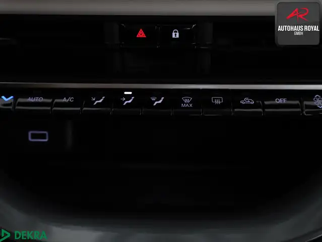 Fiat 500e view 18