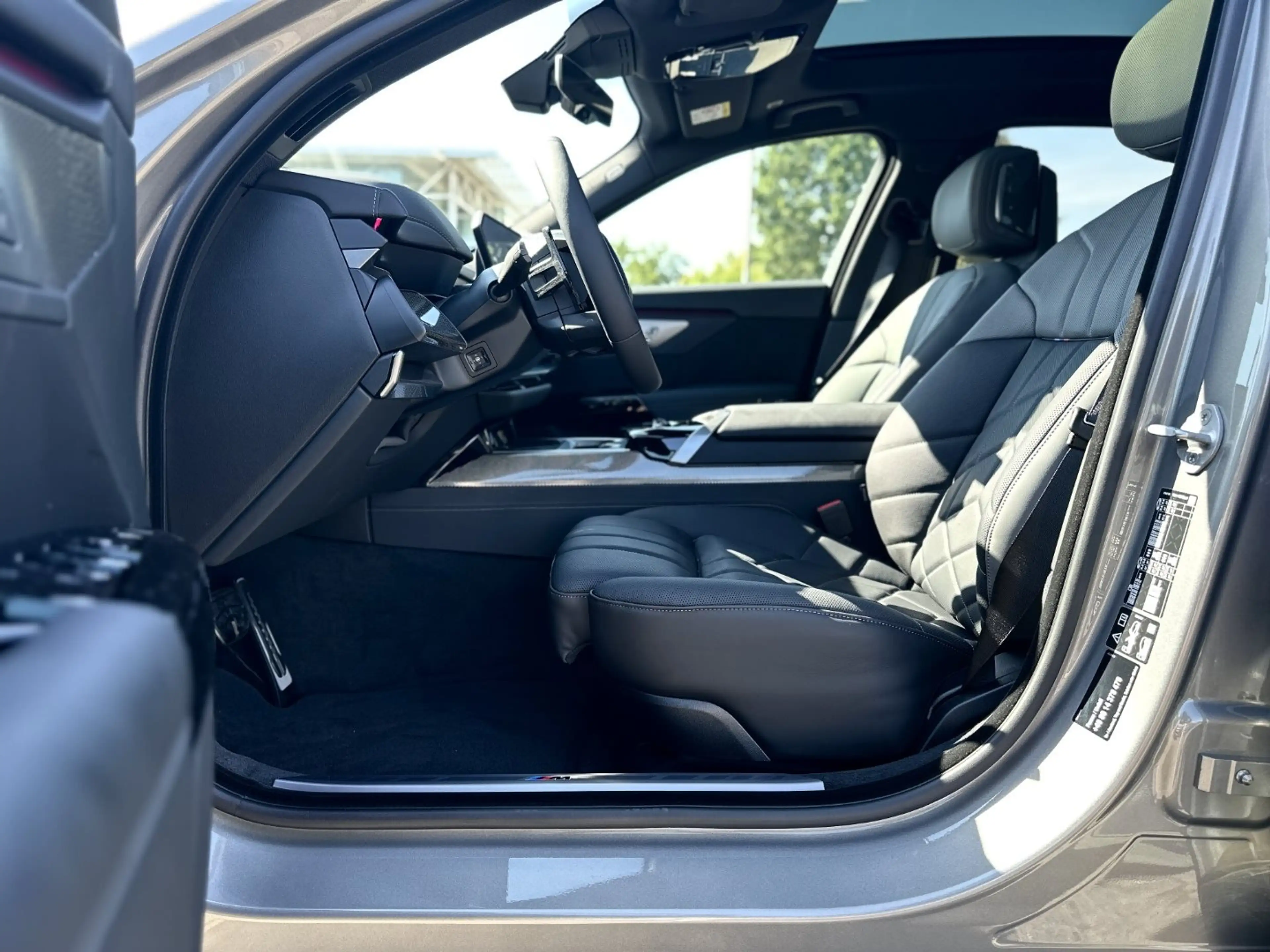 BMW 740 xDrive Limousine M Sport Pro Autobahnassistent AHK — photo 9