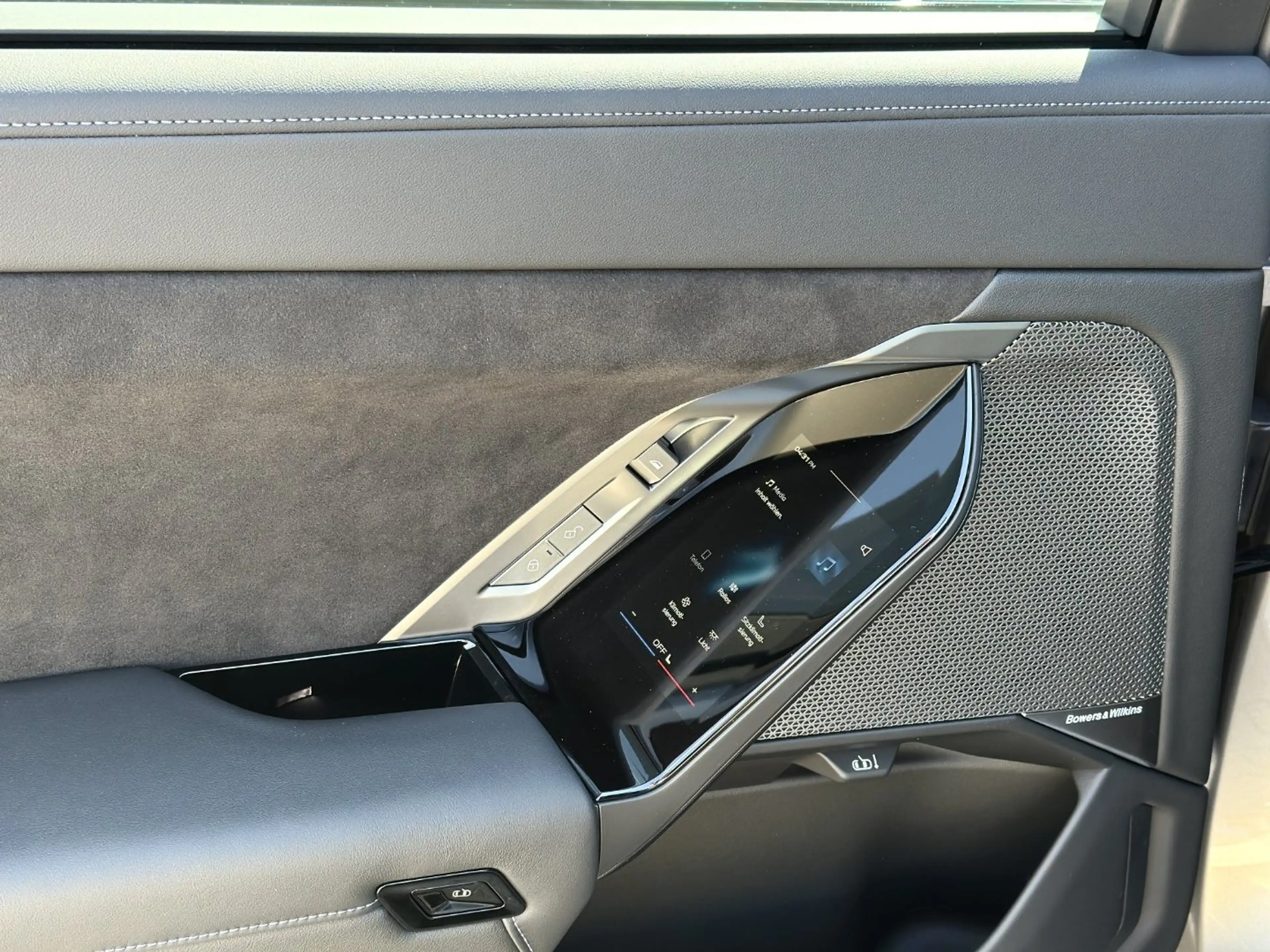BMW 740 xDrive Limousine M Sport Pro Autobahnassistent AHK — photo 12