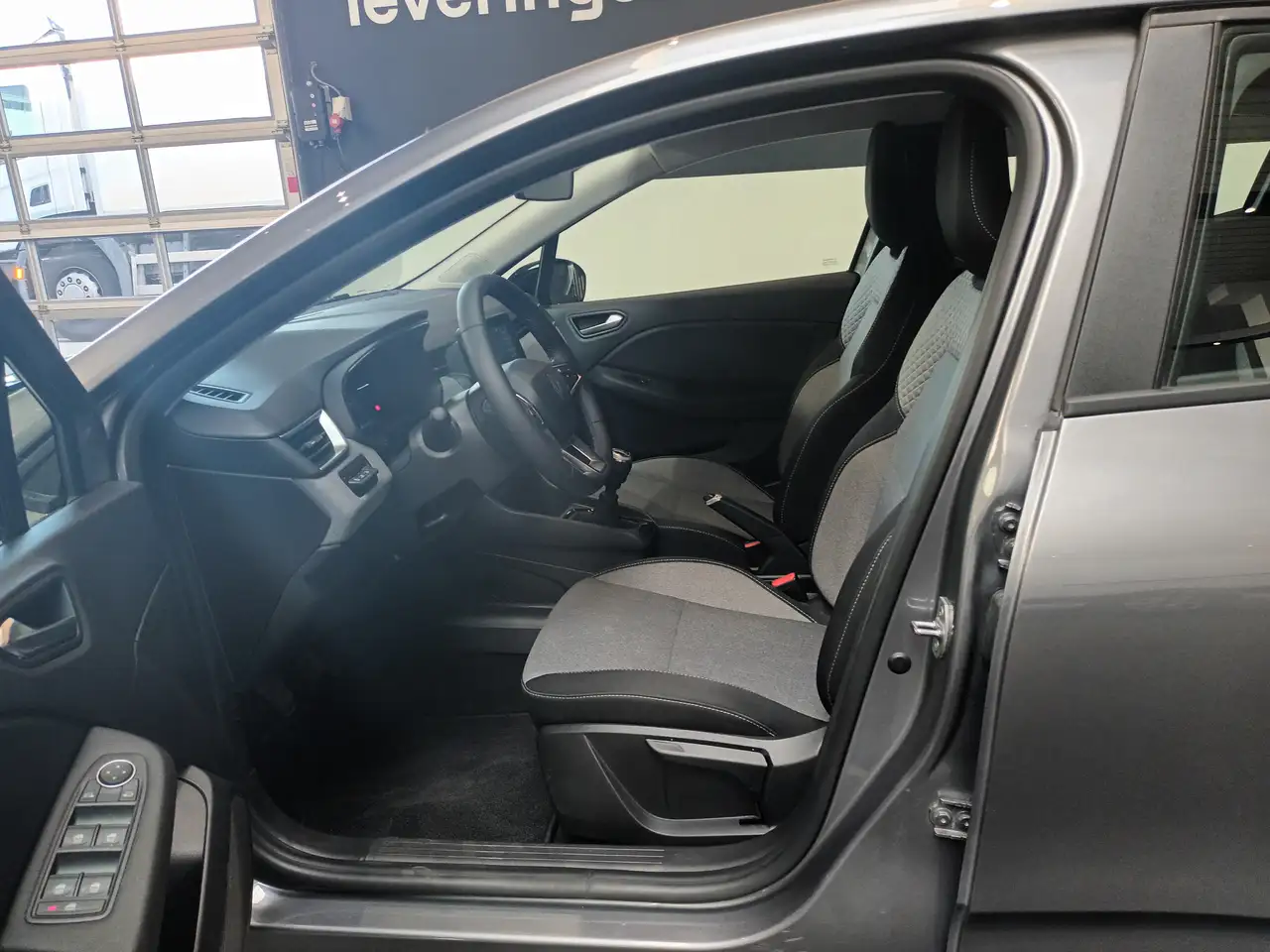 Renault Clio Evolution TCe 90 12