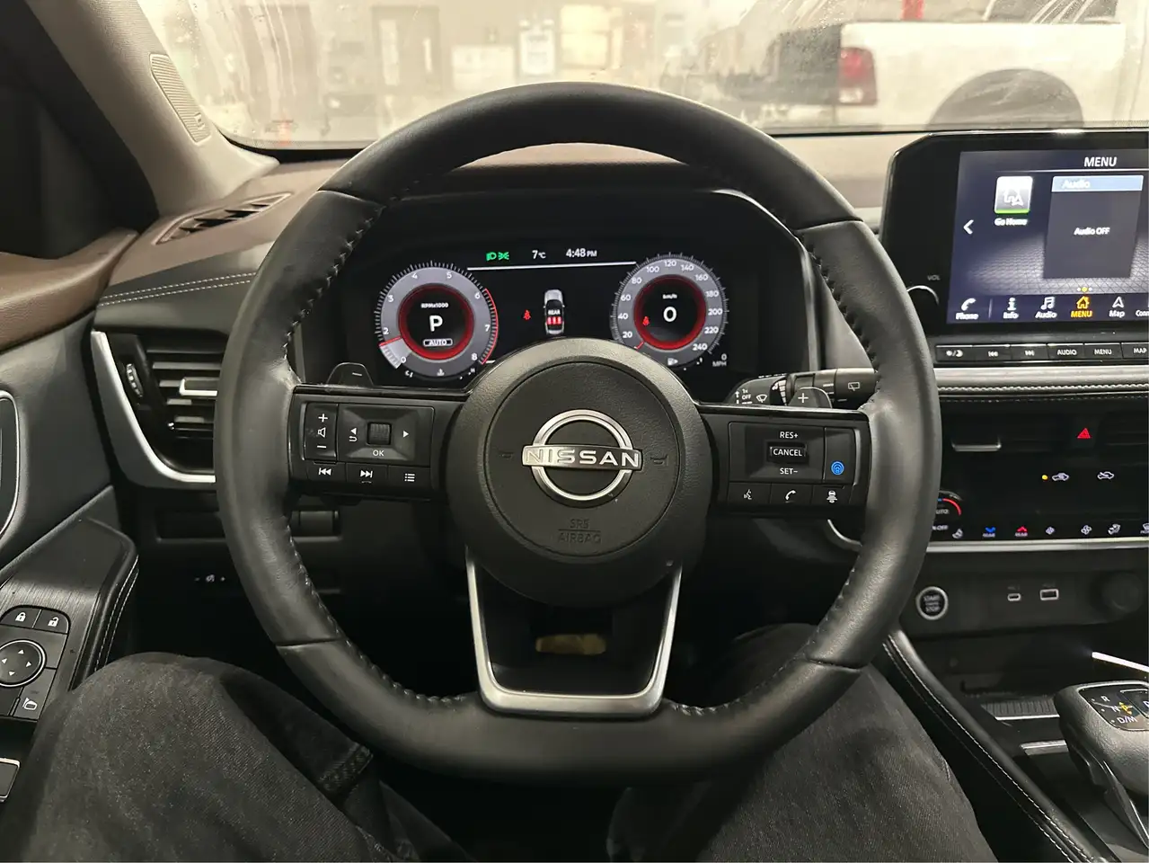 Nissan Rogue снимка Nissan Rogue