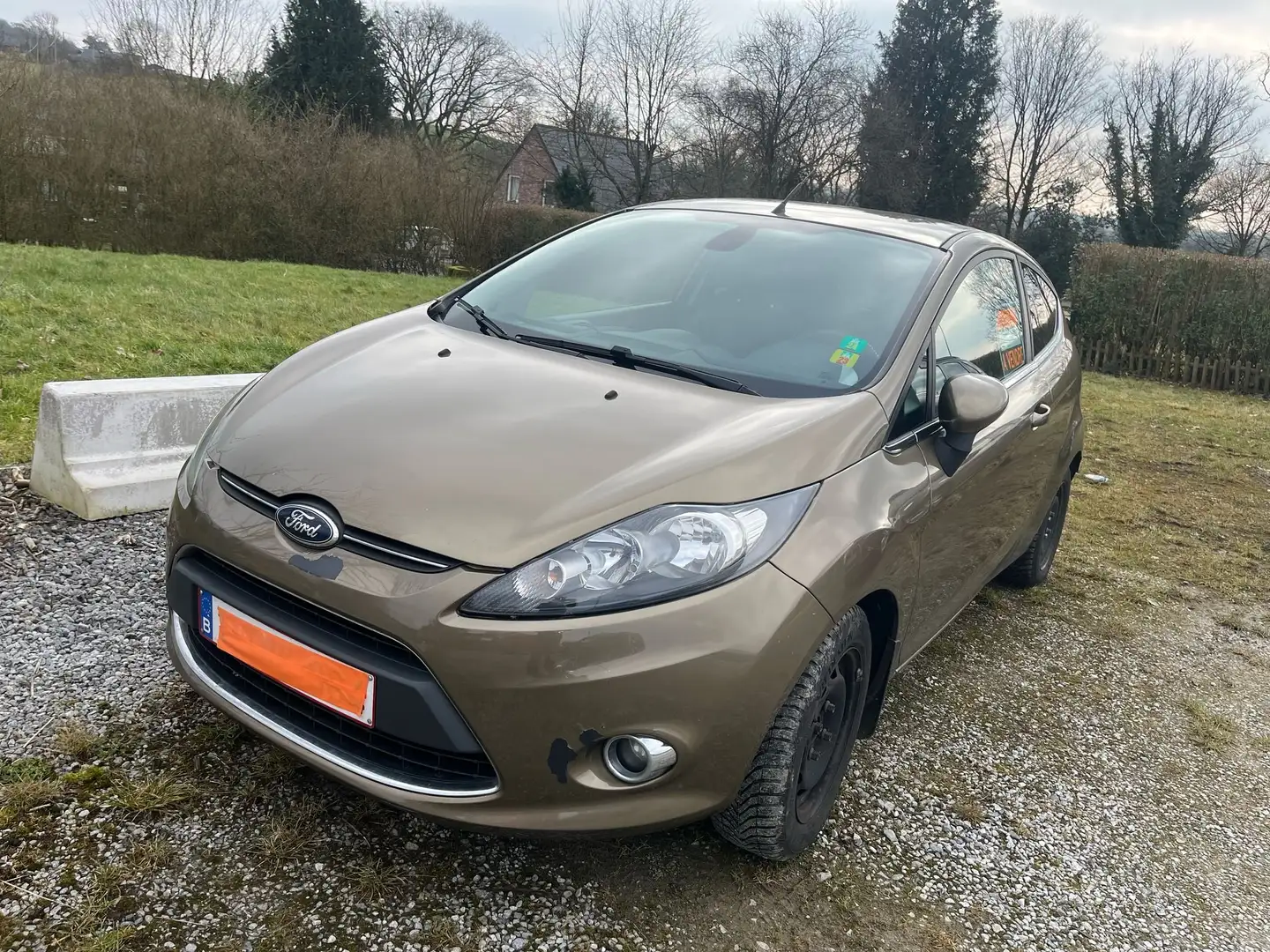 Ford Fiesta Fiesta 1.6TDCi Euro5 * Bluetooth * Climatisation * Beige - 1