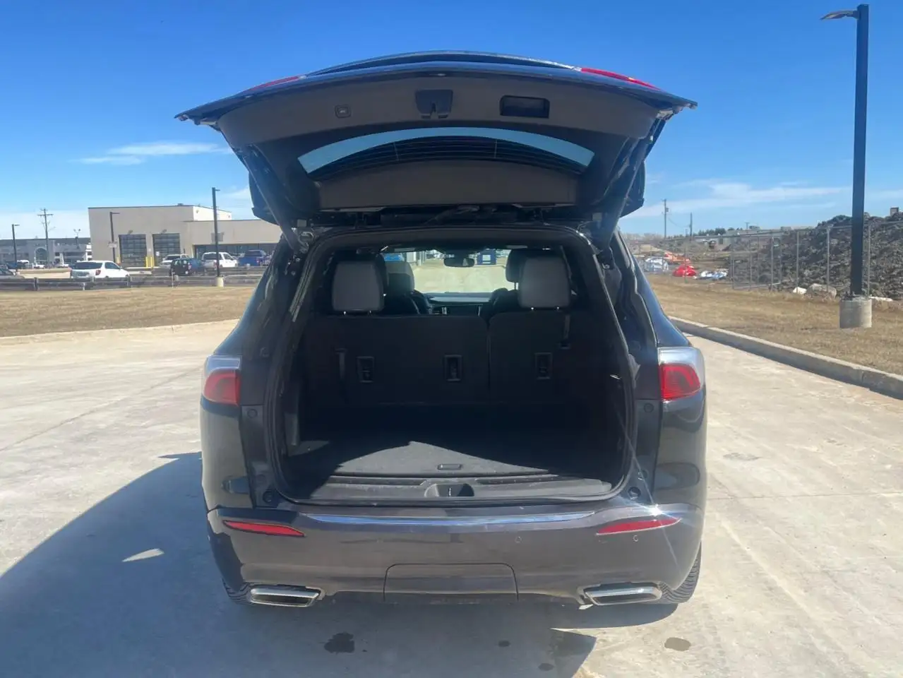 Buick Enclave снимка Buick Enclave