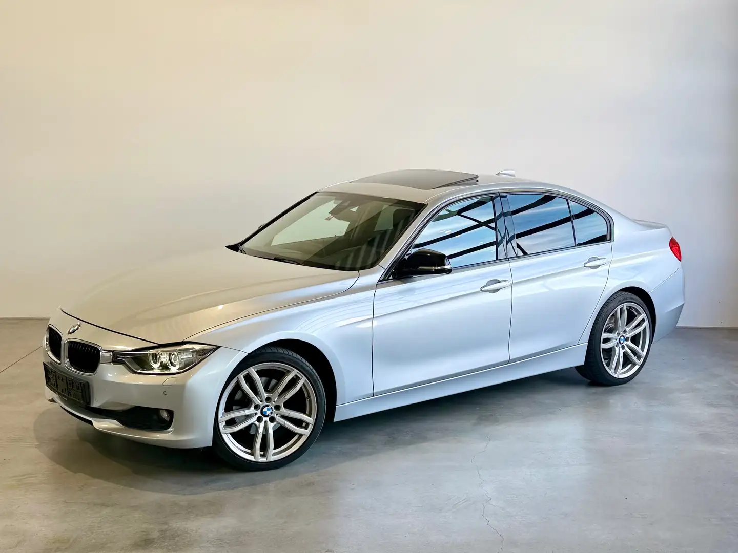 BMW 320 320d, SCHIEBEDACH, CONNECTEDDRIVE,SZH,APPLECARPLAY Grau - 1