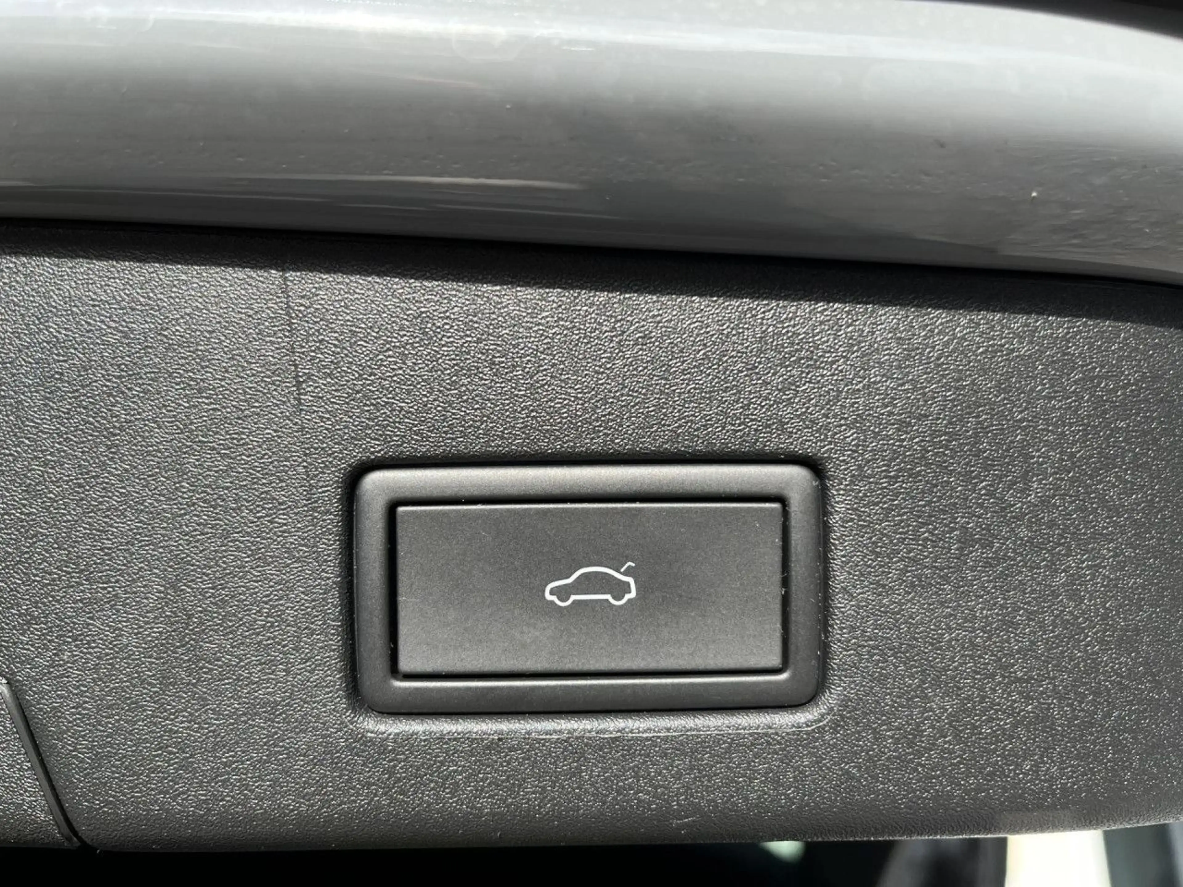 Volkswagen ID.4 Pro Performance 77kWh LED NAVI APP ACC KAM — photo 9