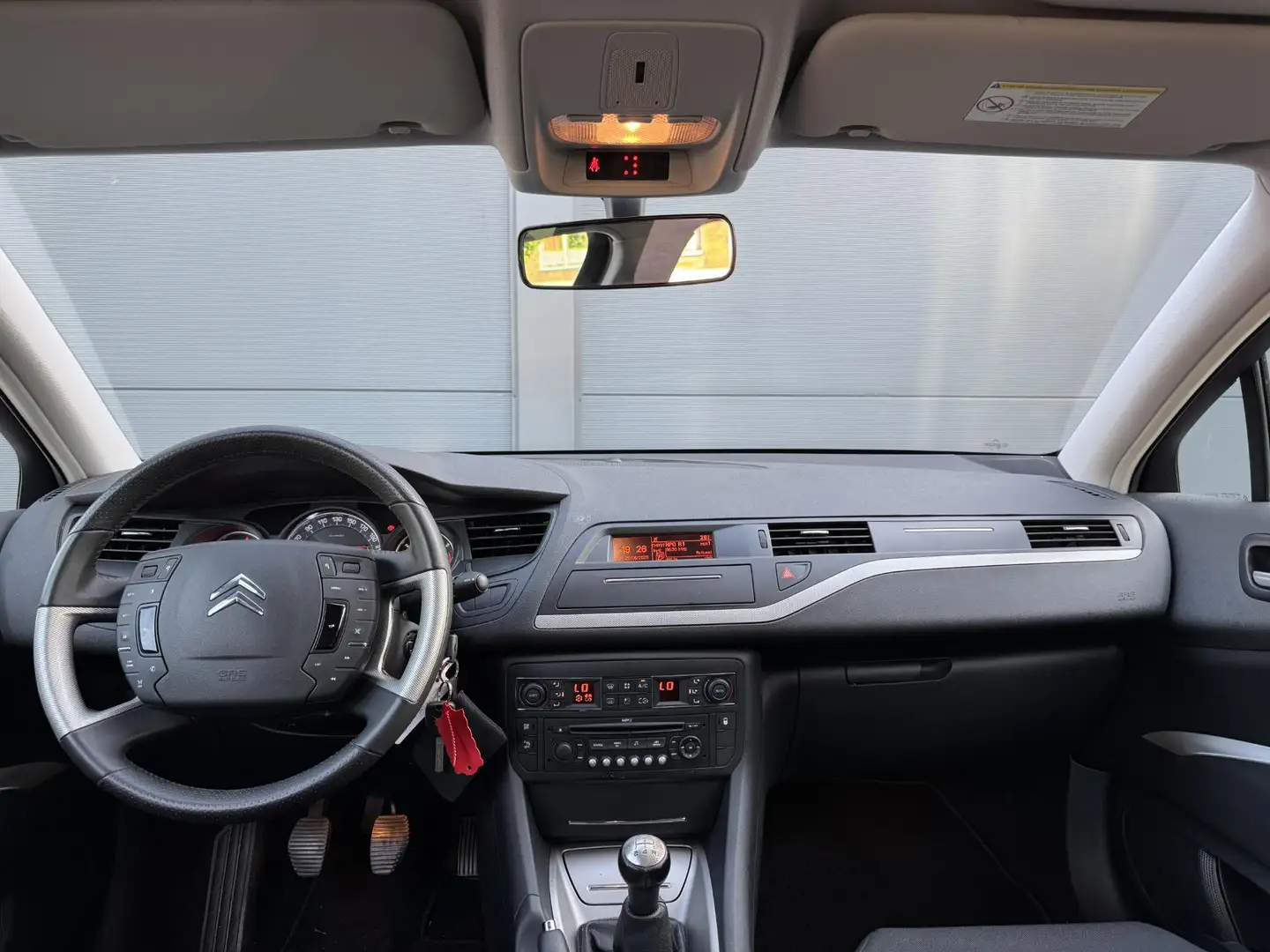 Citroen C5 2.0 16V Dynamique / 100 % Onderhoud / NL Auto Grijs - 2