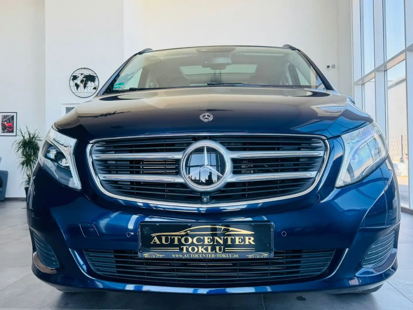Mercedes-Benz V 250 Avantgarde Pano Leder AHK Kamera Distronic Blauw - 2