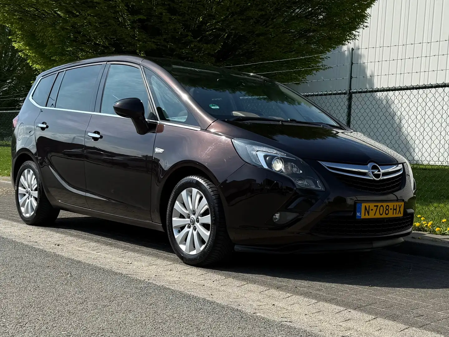 Opel Zafira Tourer 1.4 Cosmo 7p. AUT PANO NAVI Brun - 2