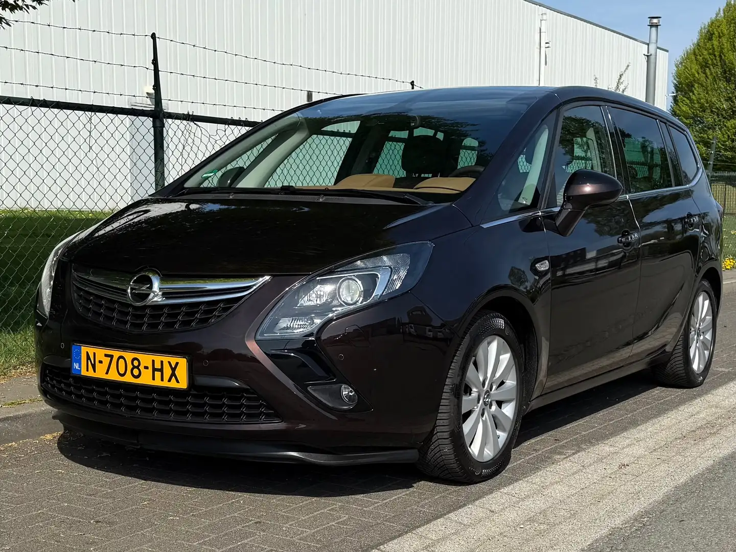 Opel Zafira Tourer 1.4 Cosmo 7p. AUT PANO NAVI Brun - 1