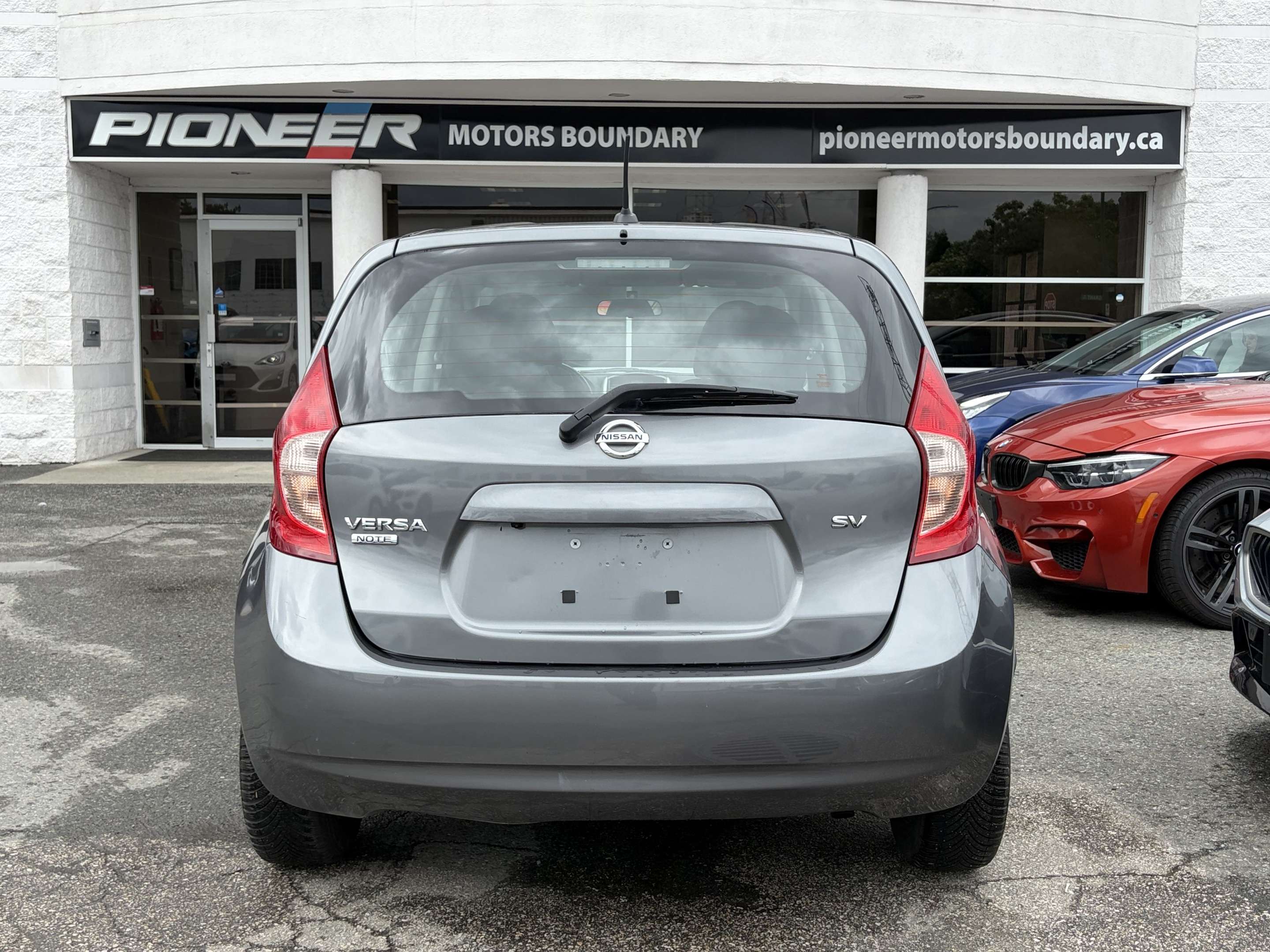 2016 Nissan Versa 5dr HB Man 1.6 S — снимка 1