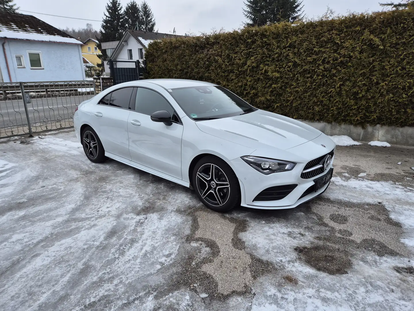 Mercedes-Benz CLA 200 CLA 200 Aut. Weiß - 1