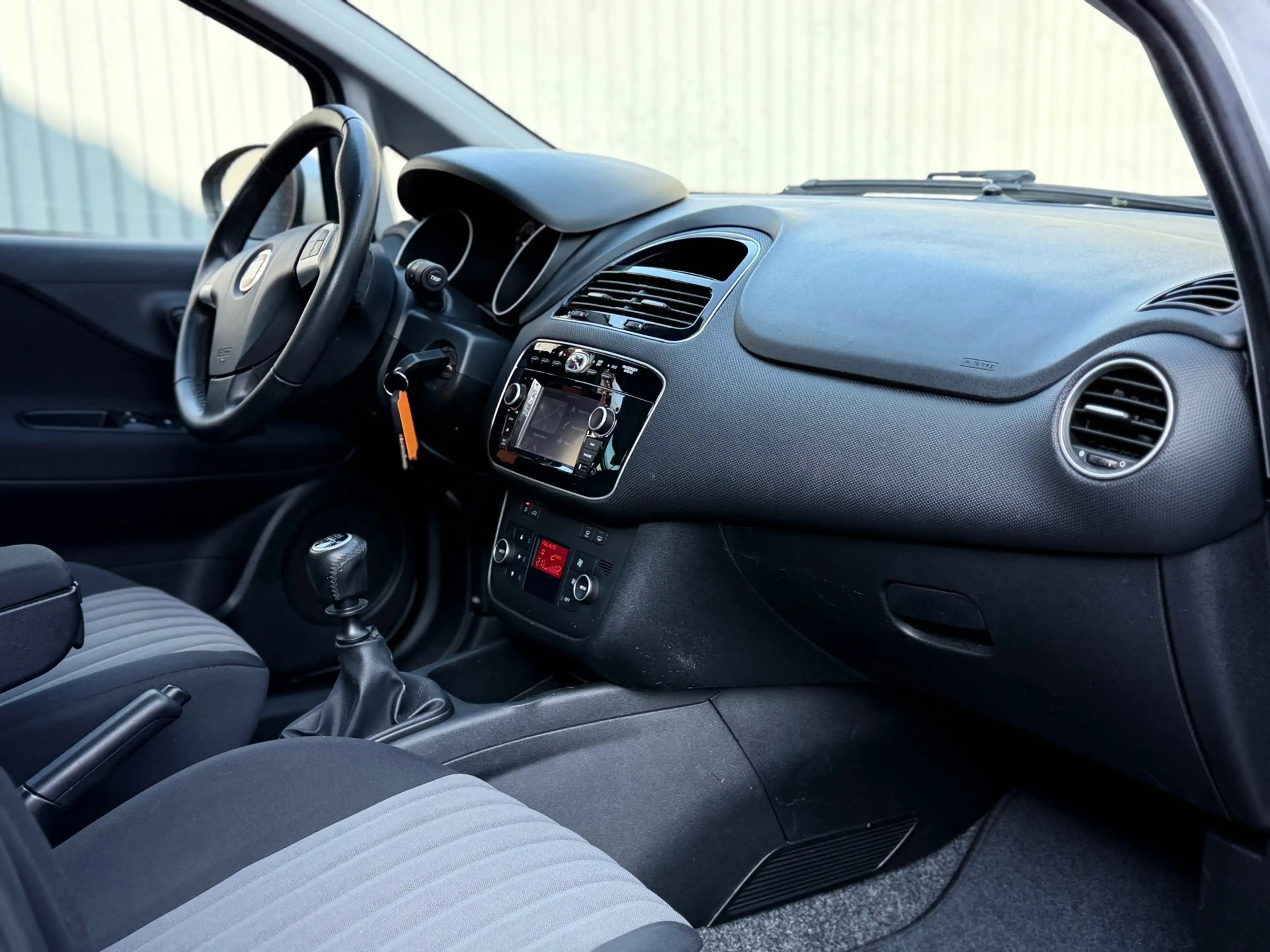 Fiat Punto Evo 0.9 TwinAir Sempre | Clima | Cruise | NAP — photo 13