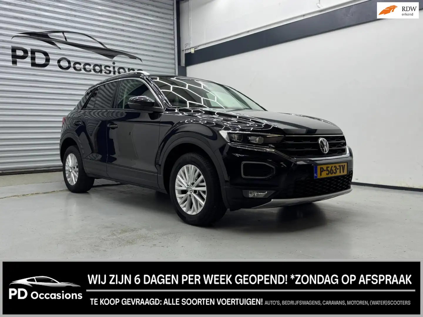 Volkswagen T-Roc 1.5 TSI Style - Camera - ACC - LM Velgen - Clima Zwart - 1