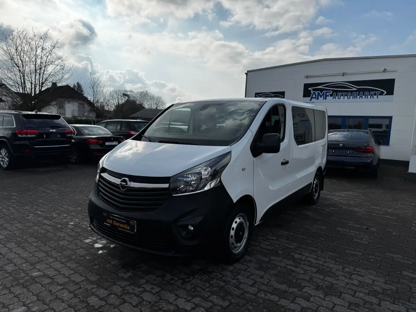 Opel Vivaro B Kasten/Kombi Combi L1H1  2,7t 9Sitzer Weiß - 1