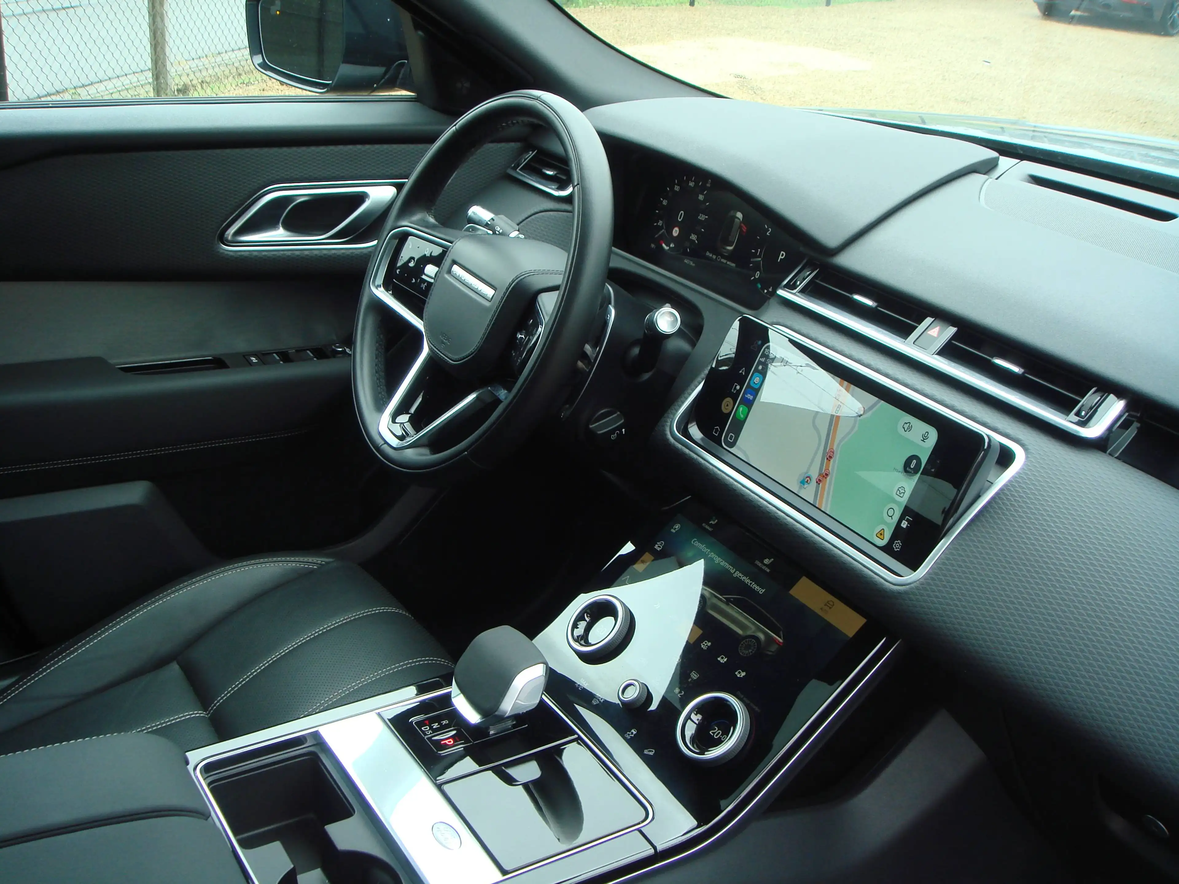 Land Rover Range Rover Velar P250 SE R-DYNAMIC * PANODAK * LEDER * MERIDIA * CAMERA * — photo 6