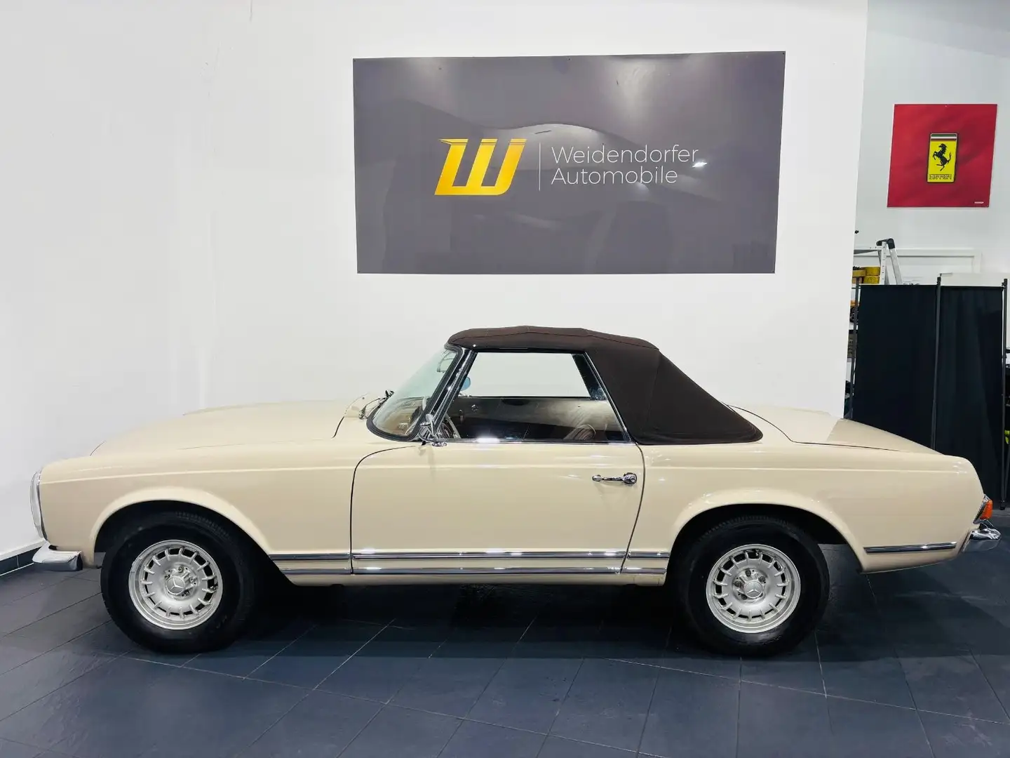 Mercedes-Benz 230 SL PAGODE (W113) Cabrio Dt. Fahrzeug*Hardtop Beige - 2
