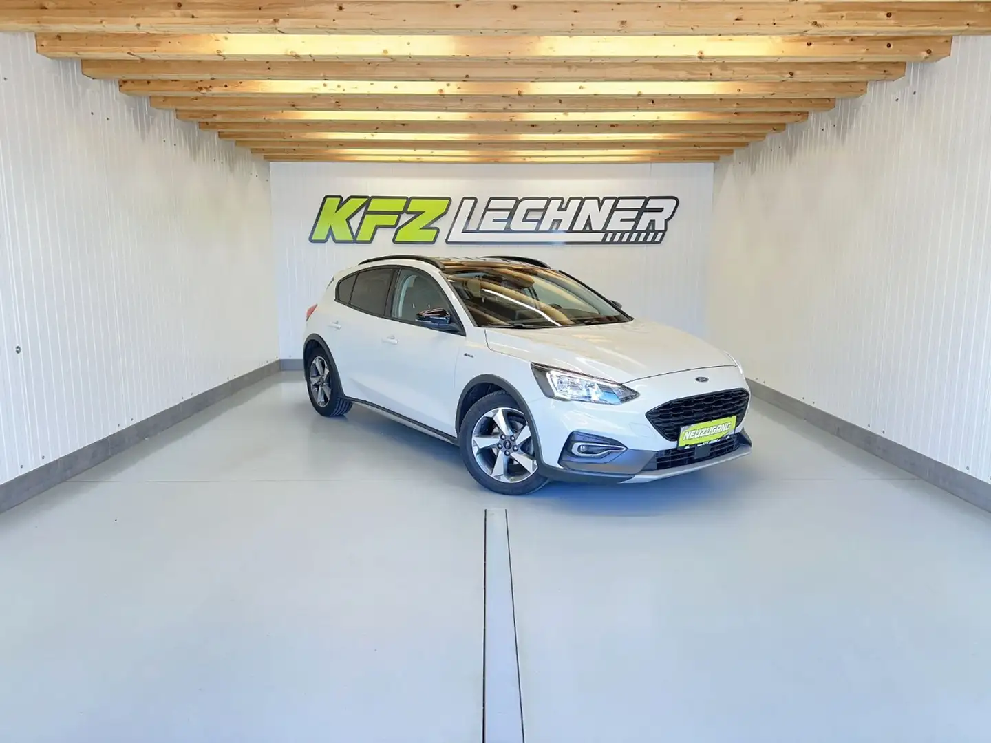 Ford Focus Active 1.0 EcoB. "NAVI*SITZH*R-KAM" Weiß - 1