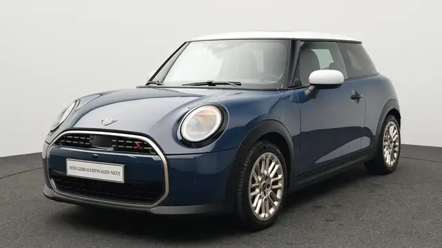 MINI Cooper S Favoured Trim