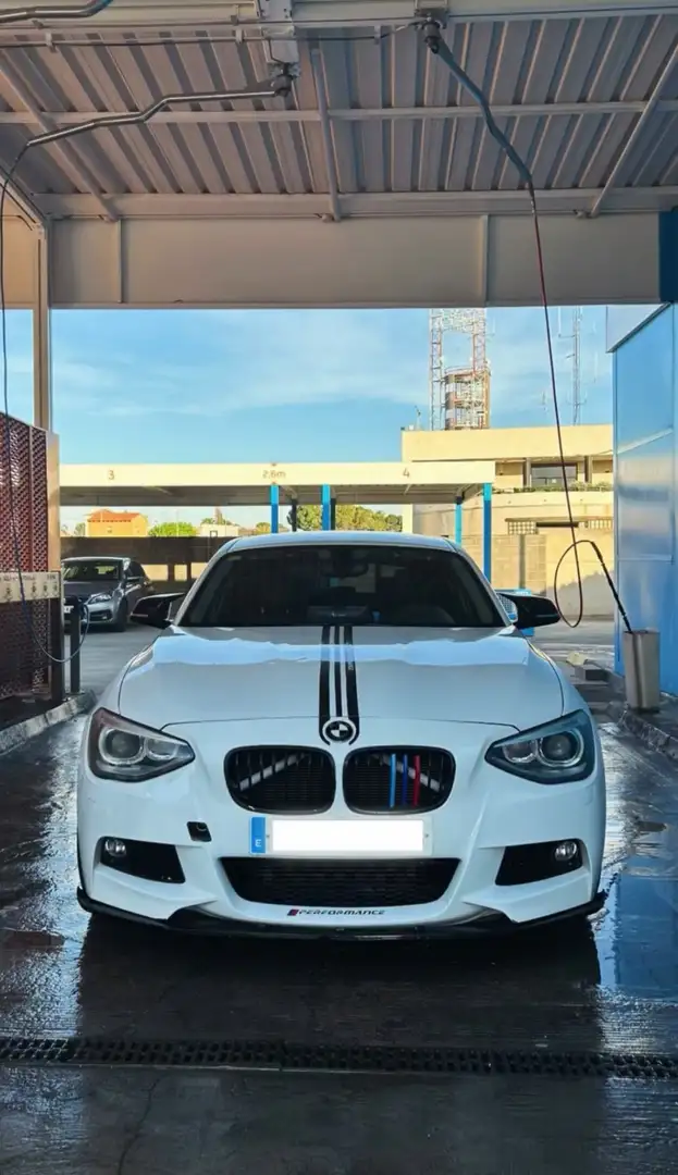 BMW 116 116d Efficient Dynamics Essential Edition - 1