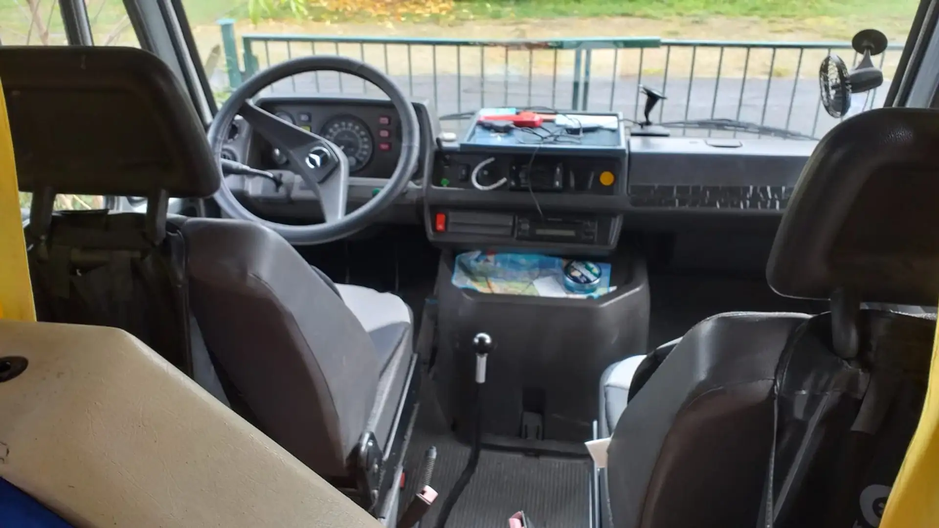 Mercedes-Benz 400 Niesmann Bischoff Grün - 2