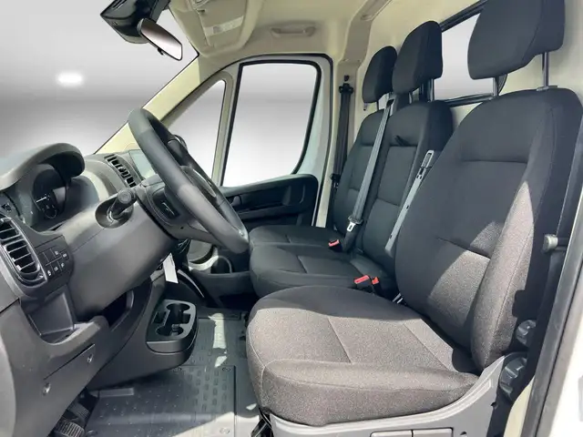 Peugeot Boxer view 6