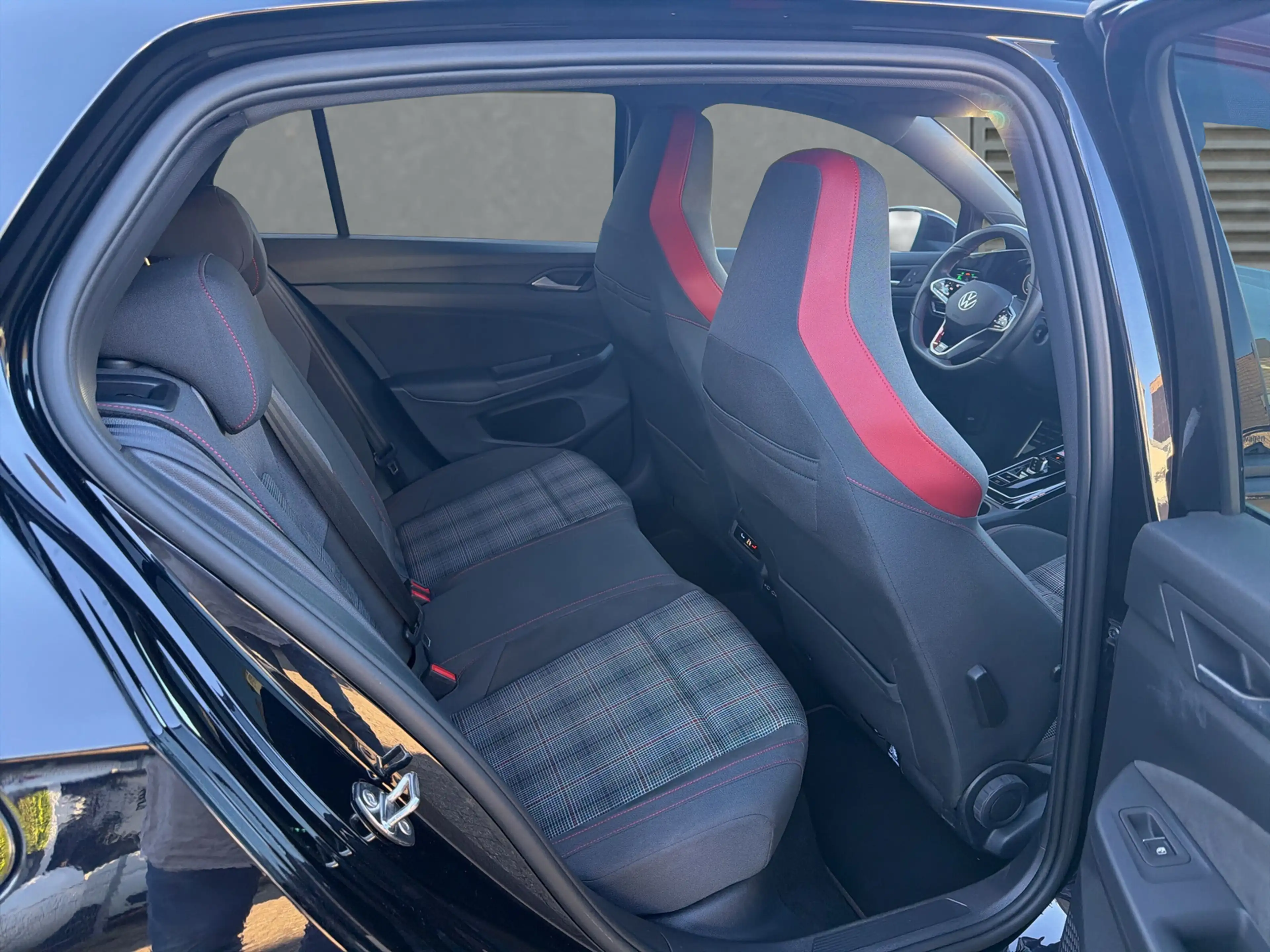 Volkswagen Golf GTI GTI, DSG, LED, Navi, Ambiente, RFK — photo 9