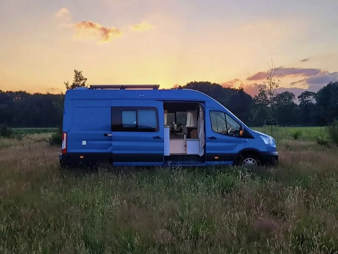 Ford Transit ZELFBOUWCAMPER - 2L 4 cilinder DIESEL L4H3 Modrá - 1
